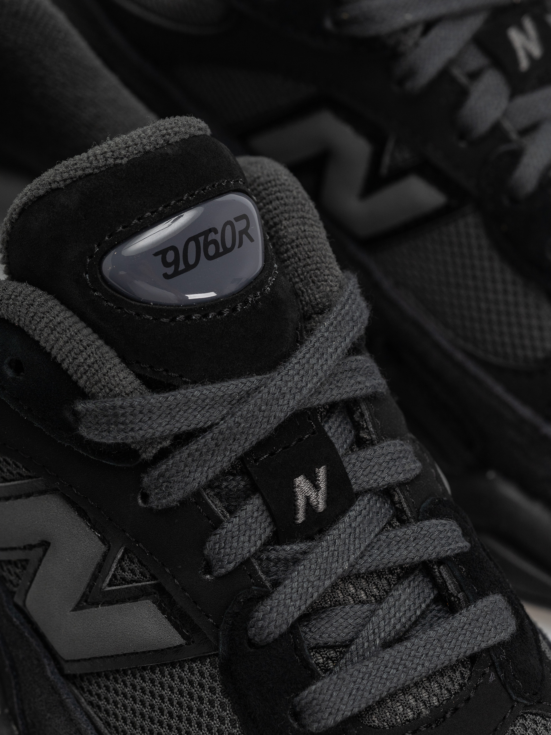 New Balance 9060 Schuhe (black/blacktop)