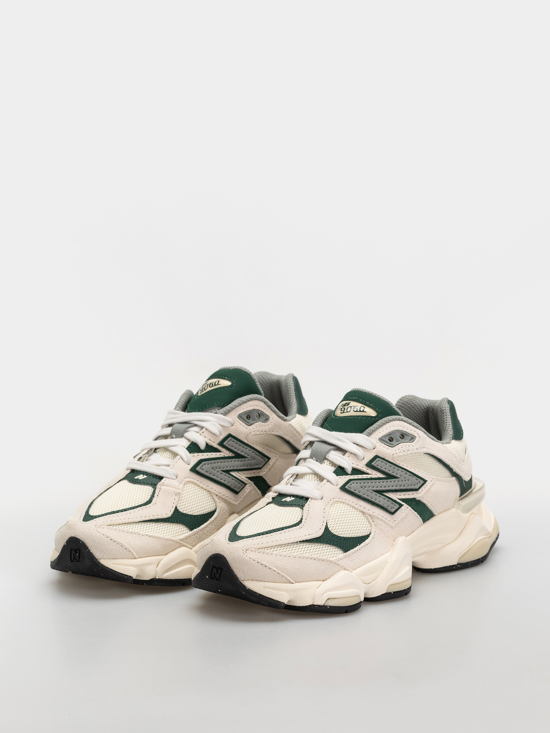 New Balance 9060 Shoes (nightwatch green/angora)