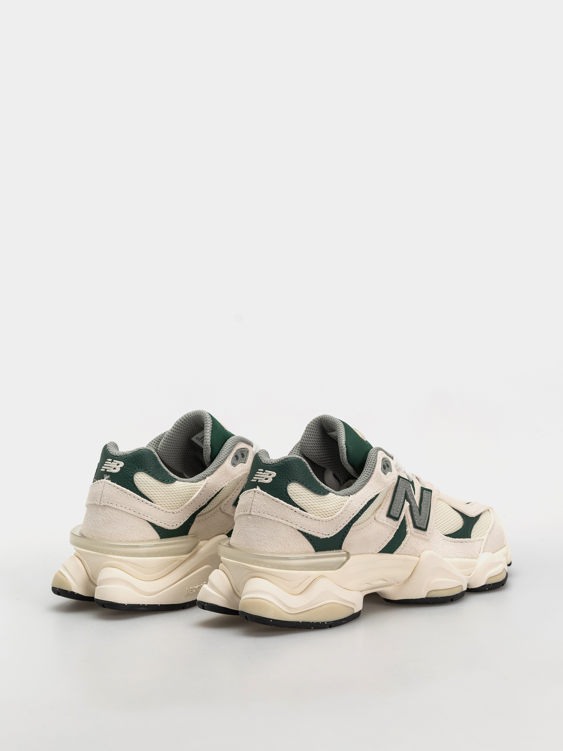 New Balance 9060 Shoes (nightwatch green/angora)