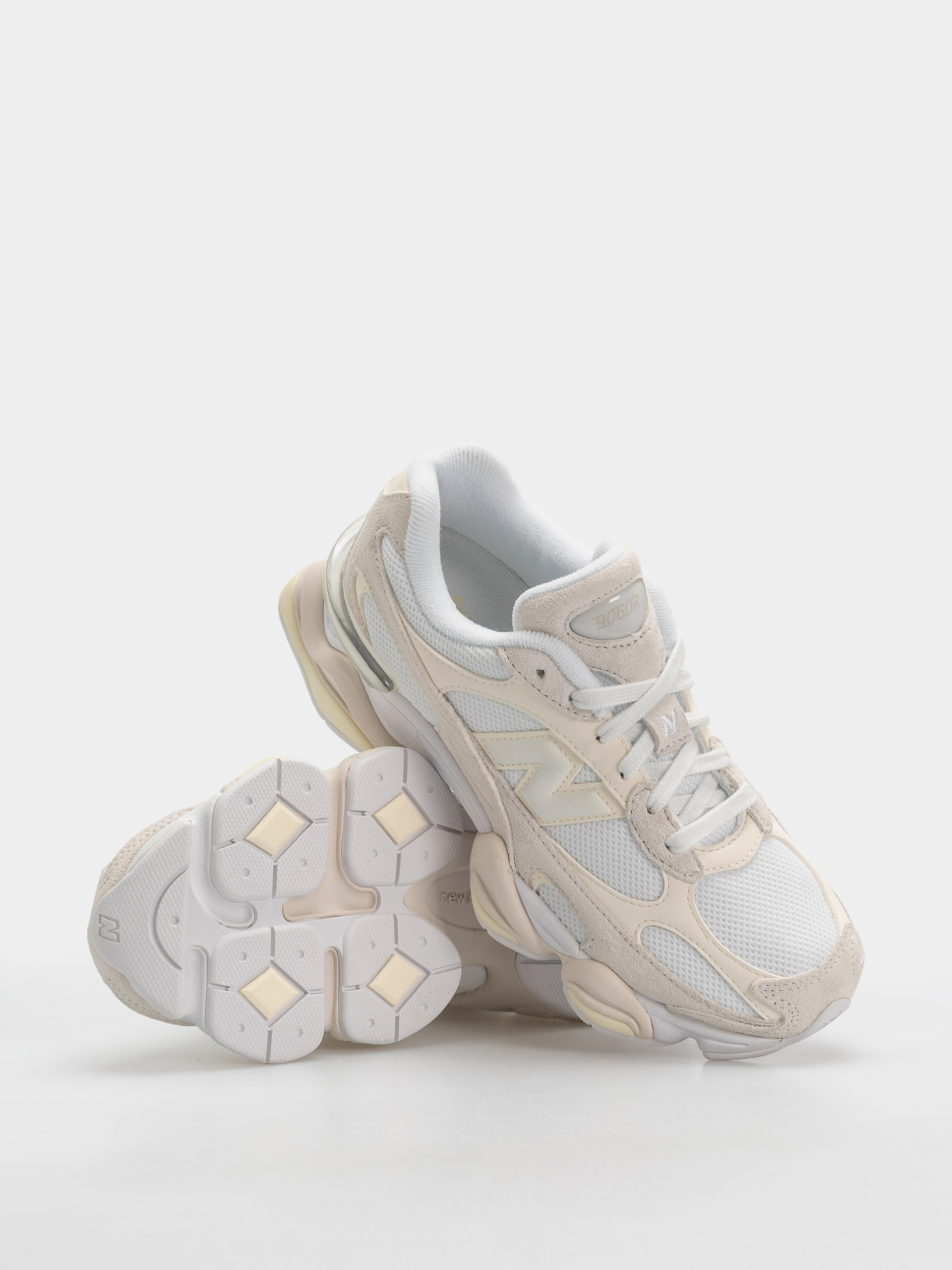 New Balance 9060 Shoes (angora/sea salt)