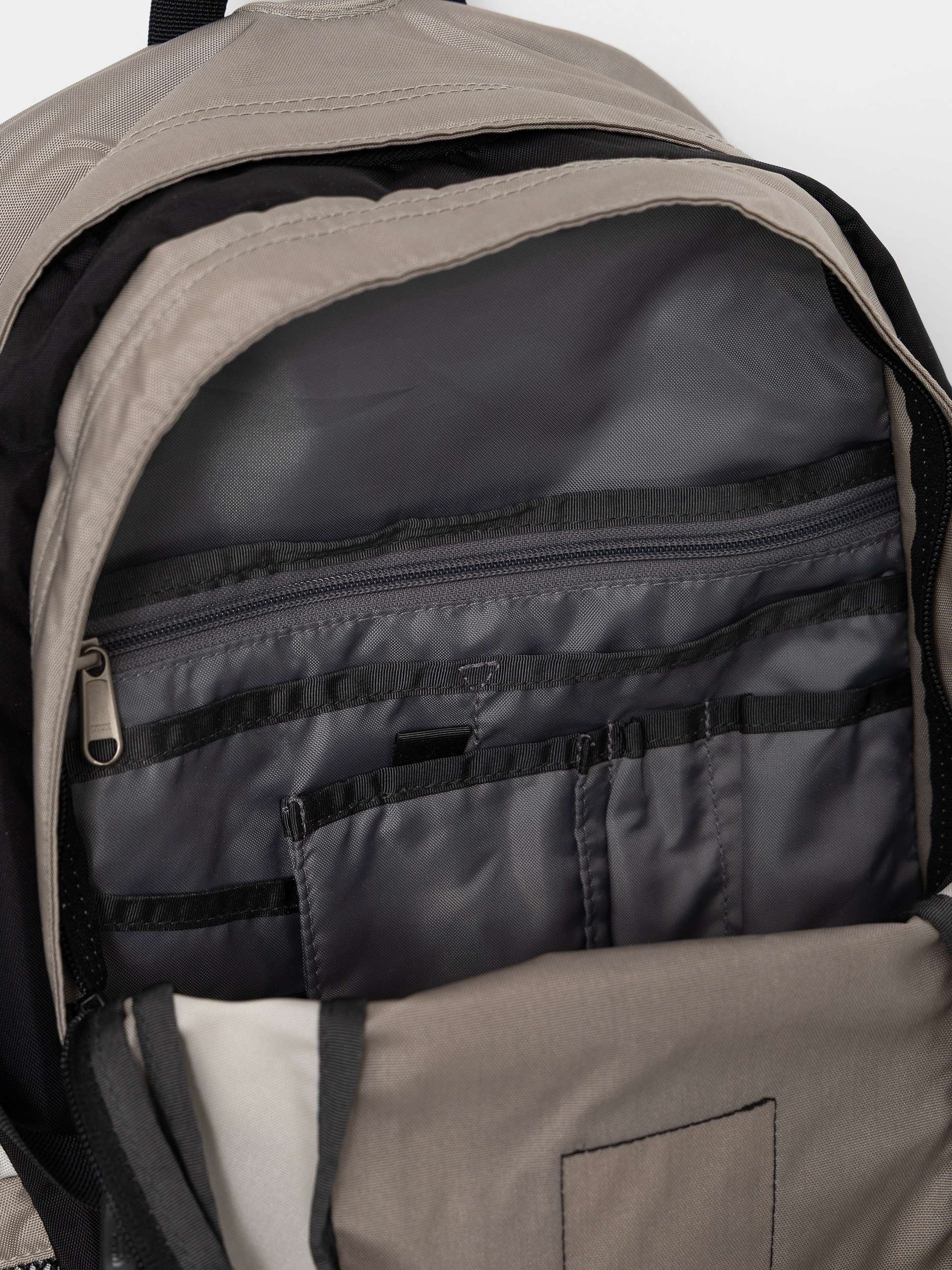The North Face Hot Shot Se Backpack (stone slab/cumulus cloud)