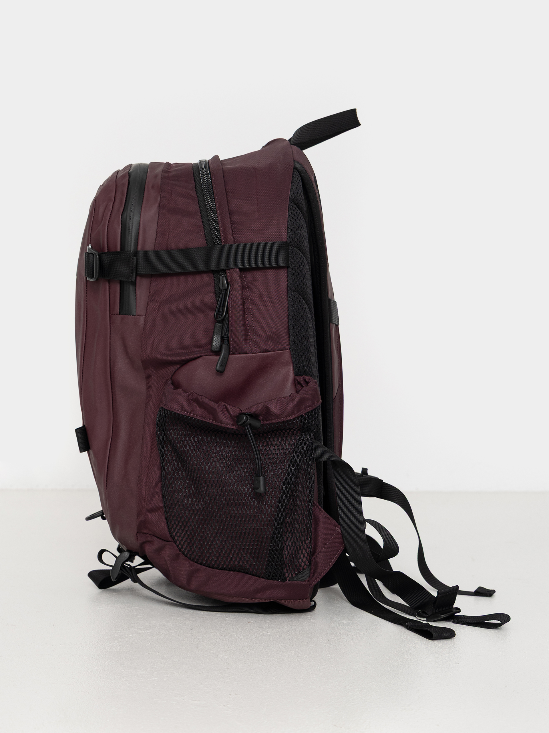 The North Face Hot Shot Base Camp Rucksack (deep burgundy)