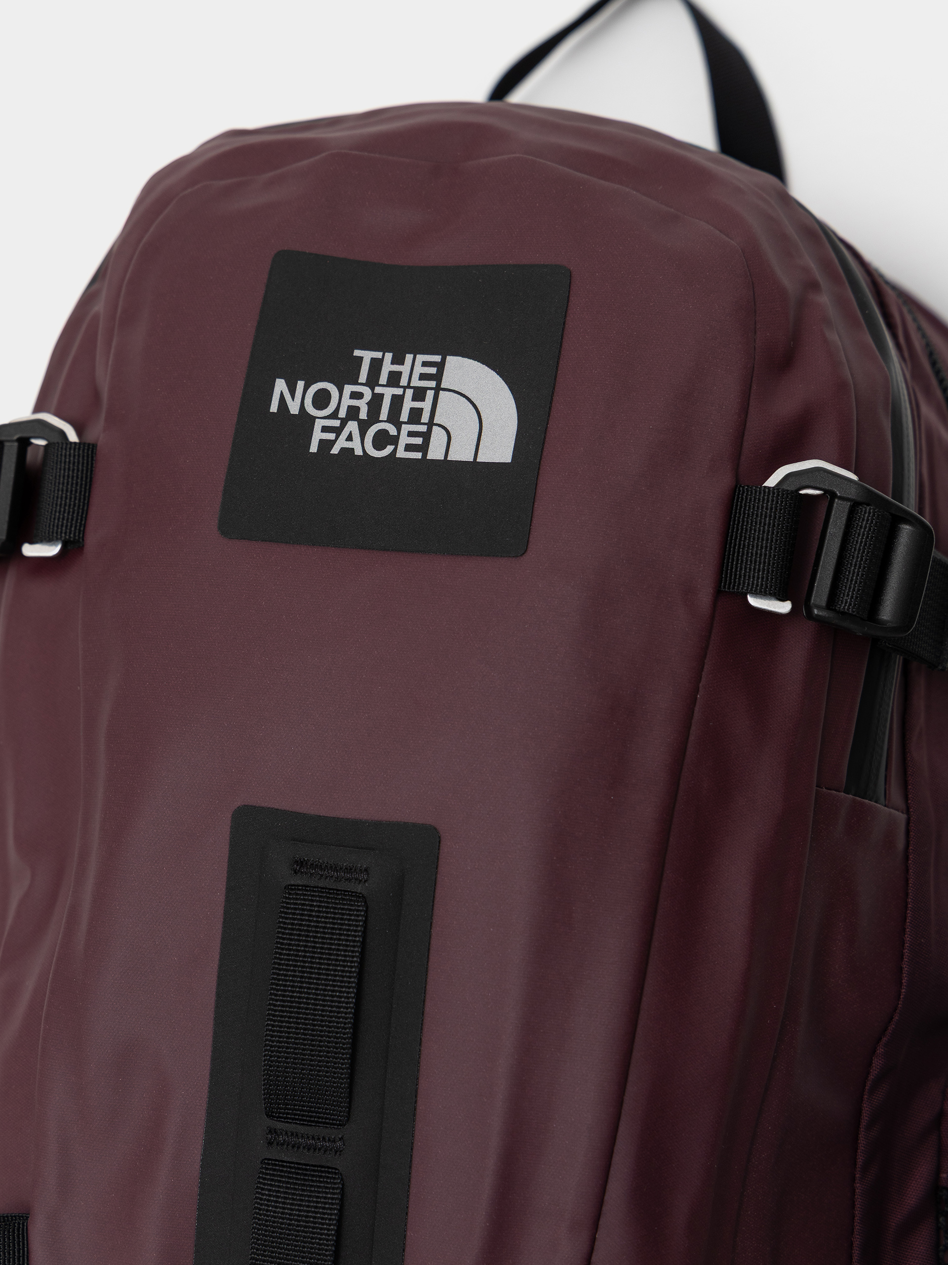 The North Face Hot Shot Base Camp Backpack (deep burgundy)