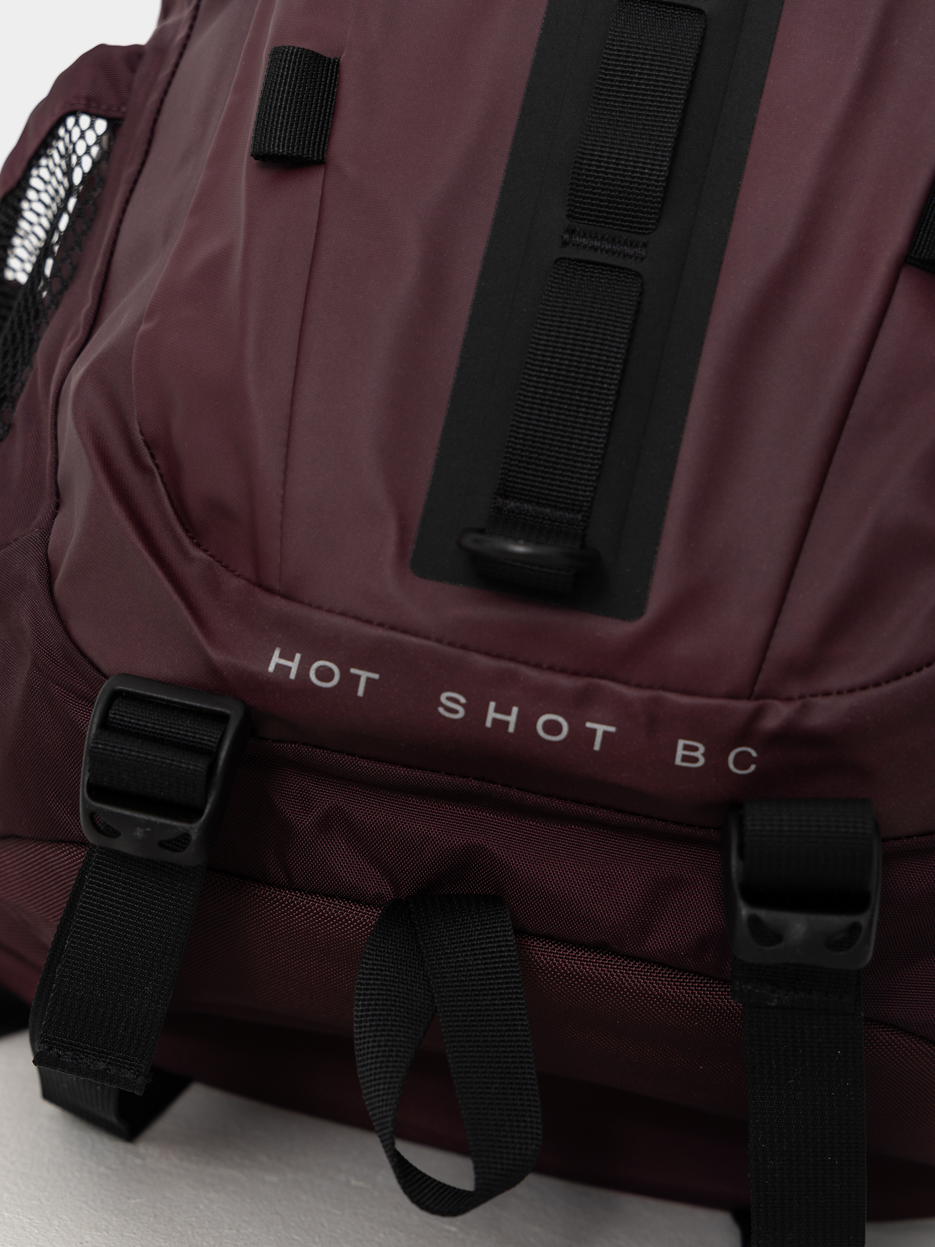The North Face Hot Shot Base Camp Backpack (deep burgundy)