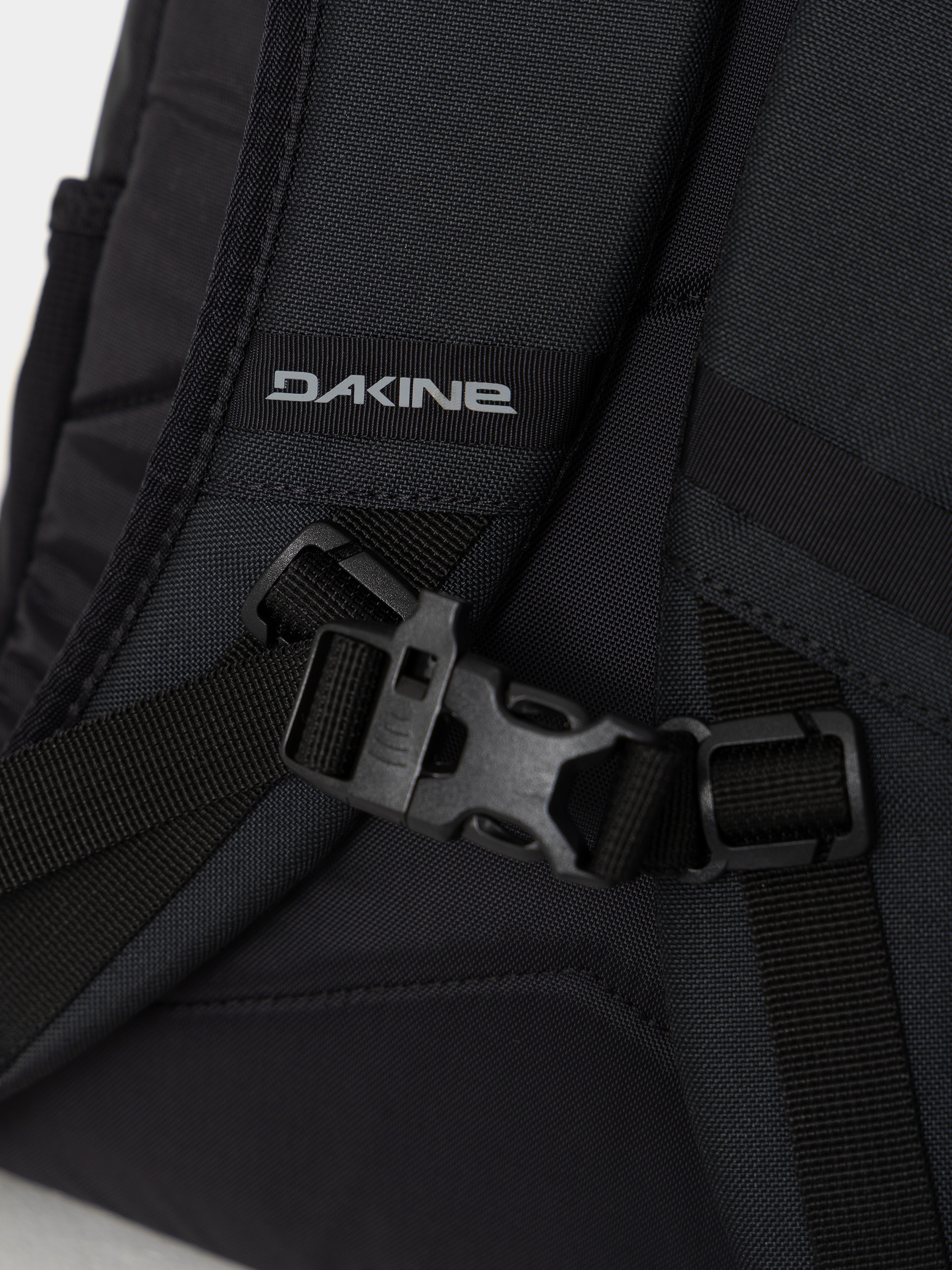Dakine Rucksack Grom 2.0 13L (black)
