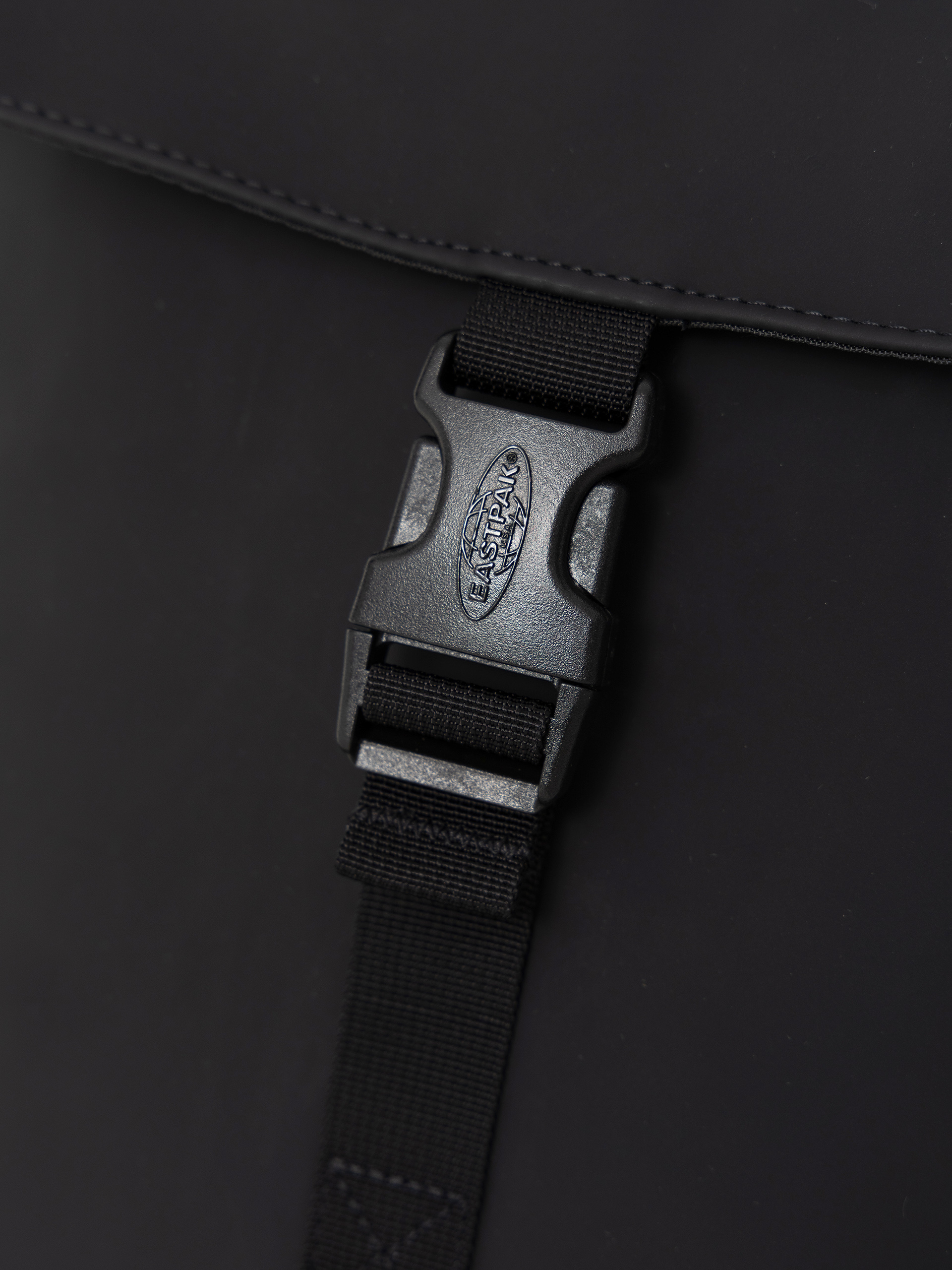 Eastpak Yarin Rucksack (cnnct f matte black)