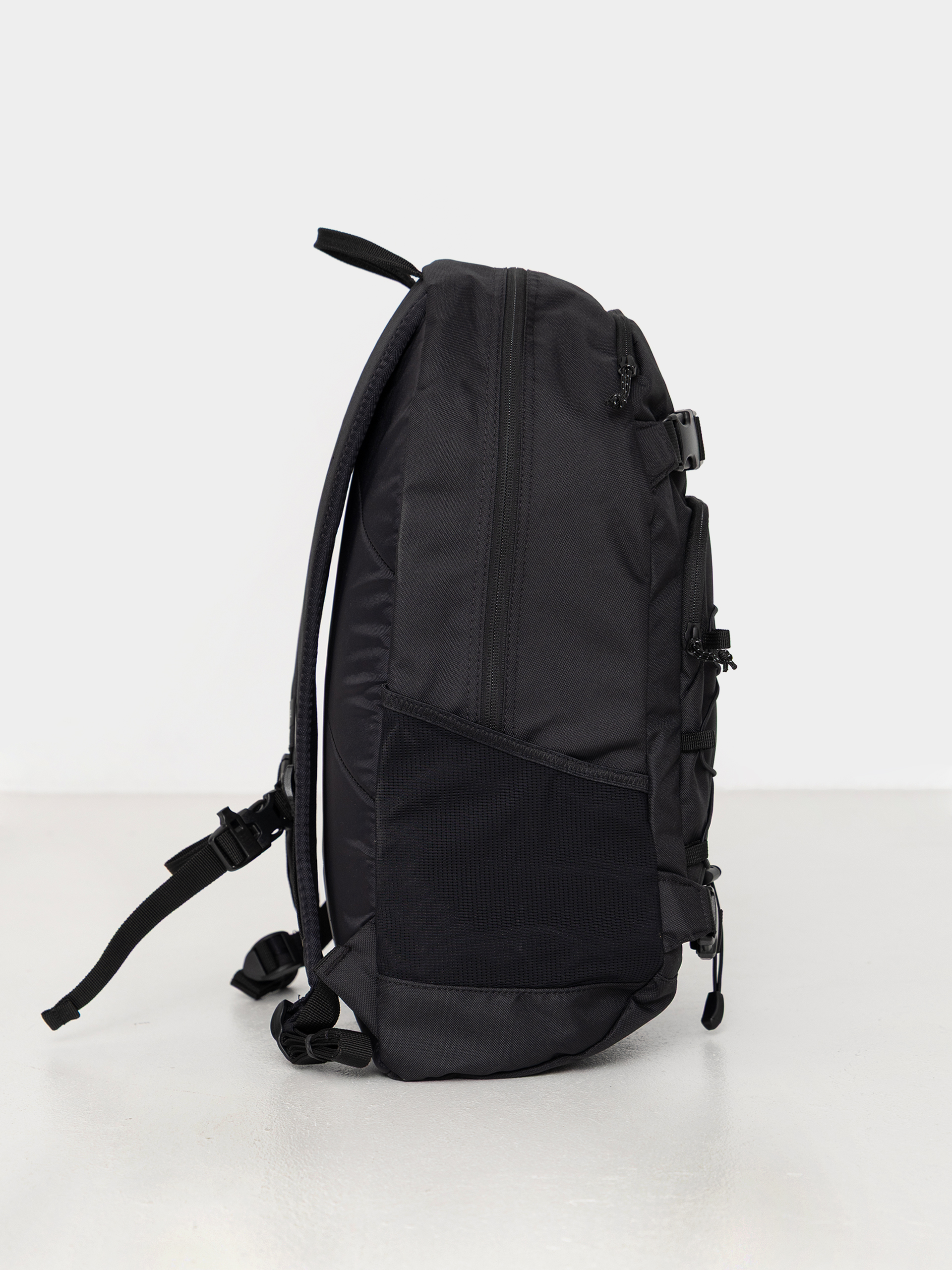 Dakine Grom 23L Backpack (black)