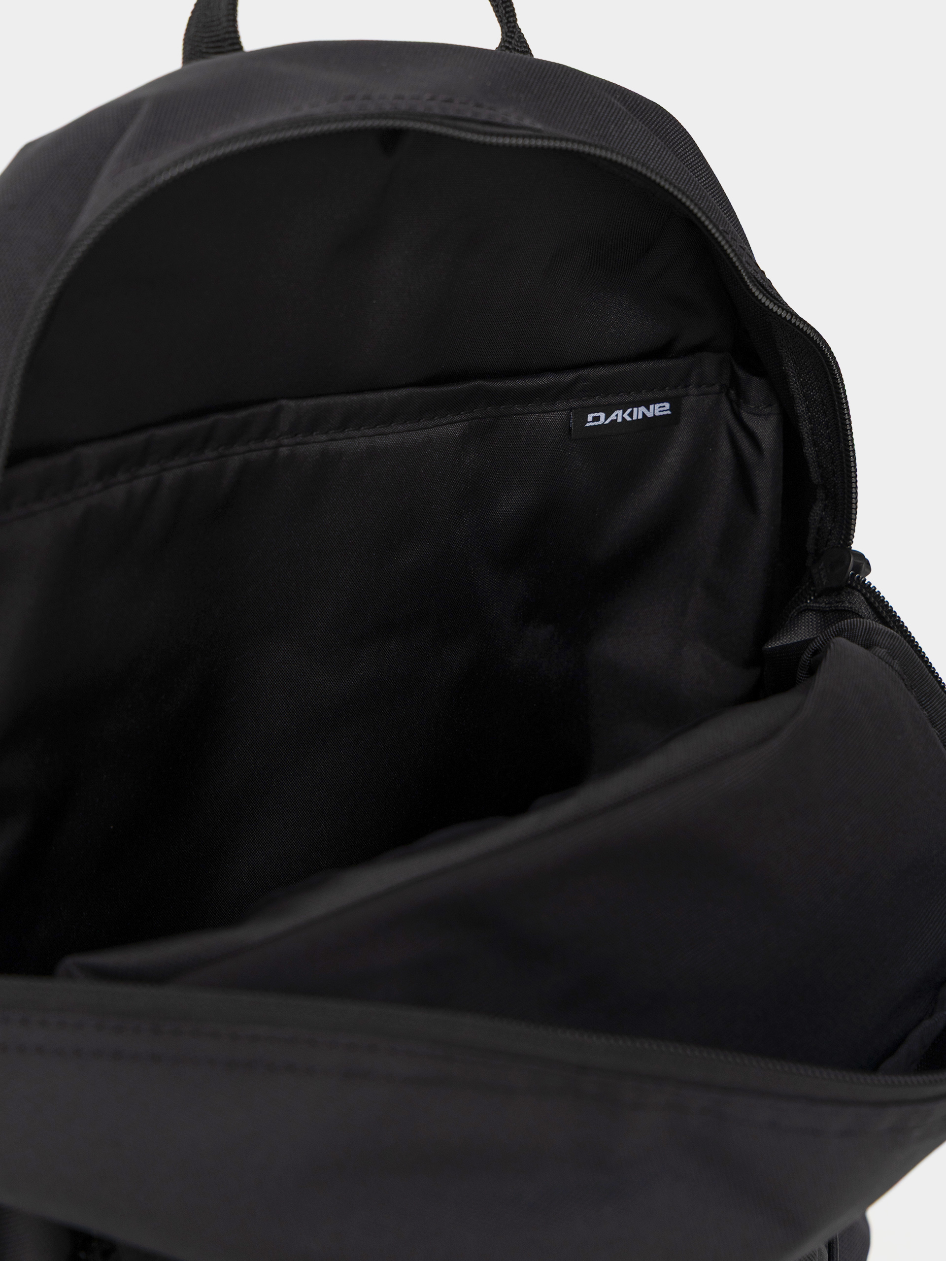 Dakine Grom 23L Backpack (black)