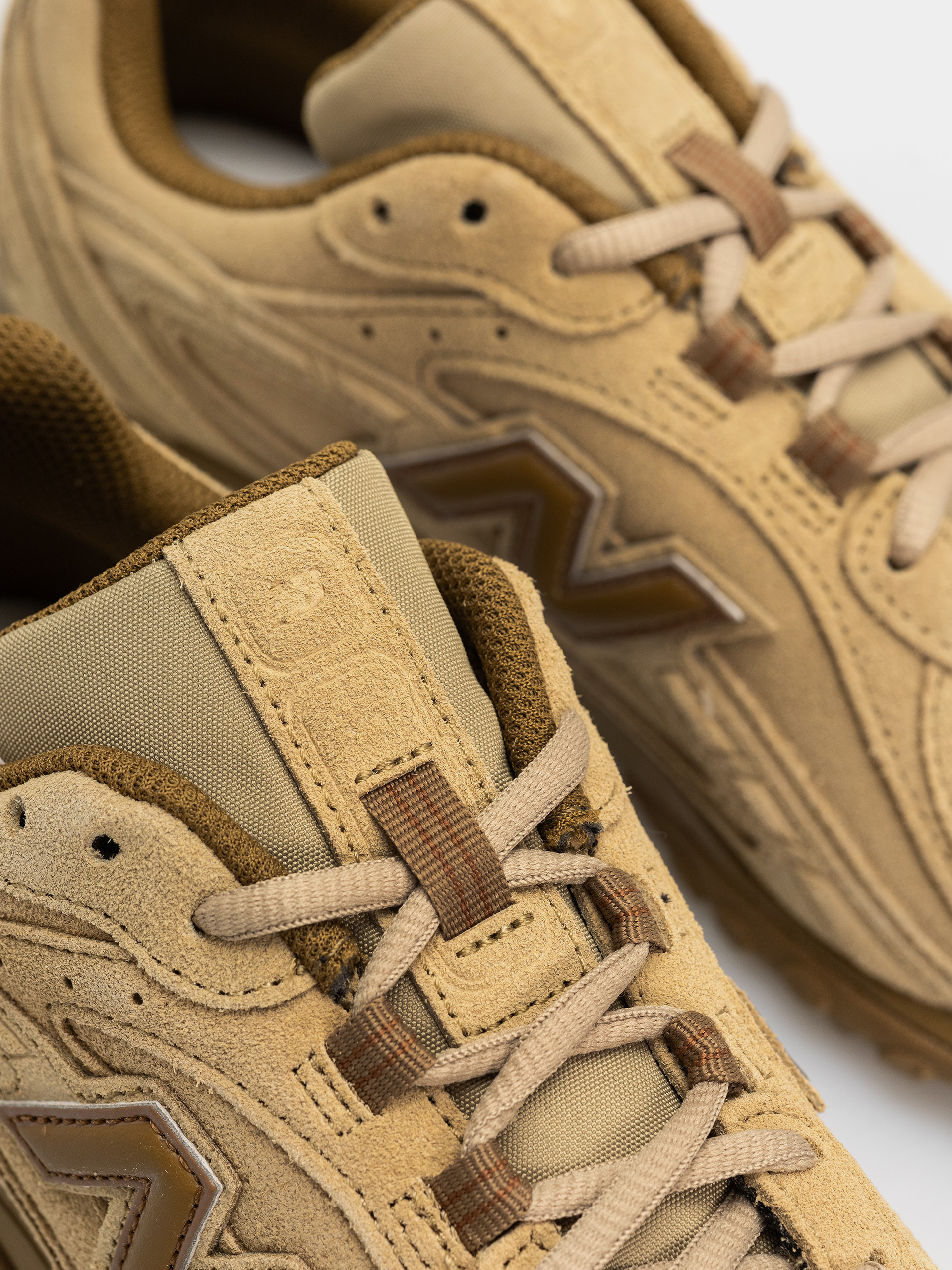 New Balance 204L Shoes (quicksand bark)