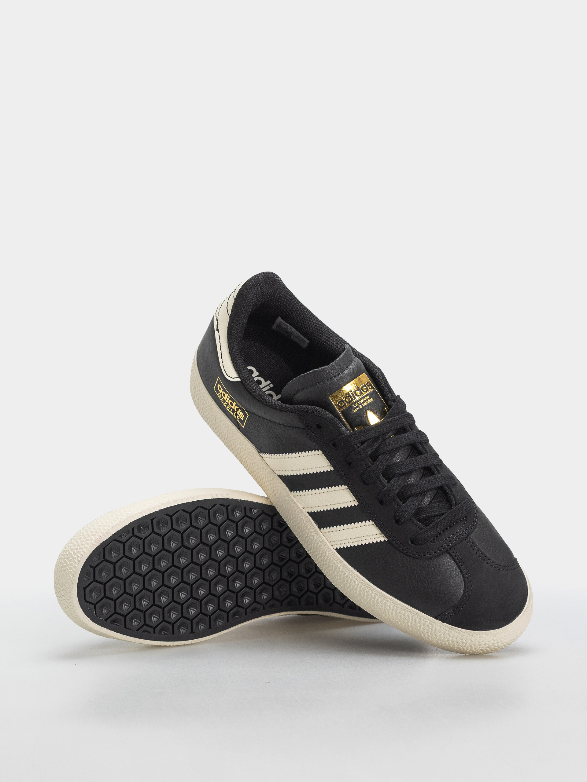 adidas Gazelle Adv Shoes (cblack/crewht/goldmt)