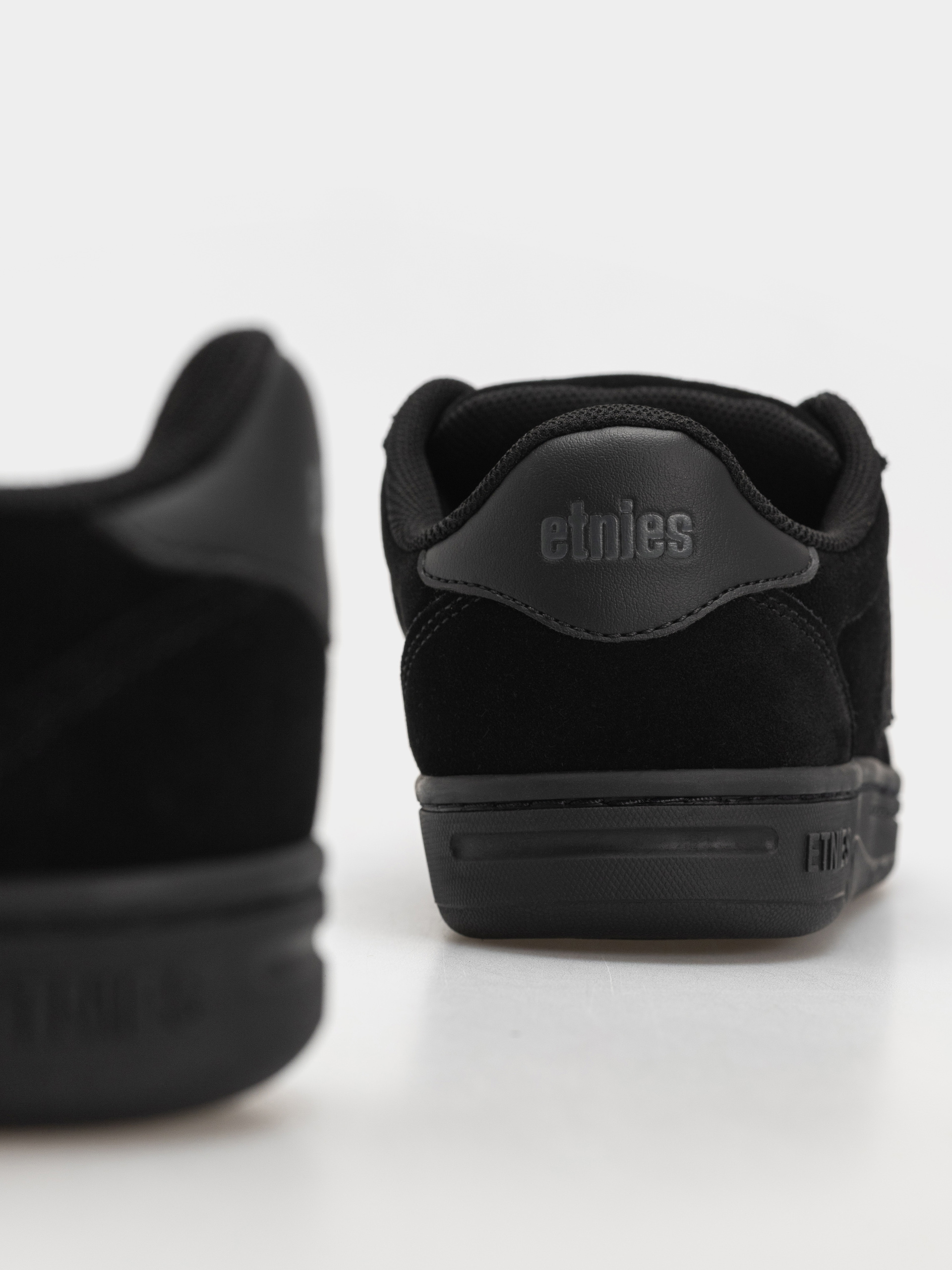 Etnies Locut Schuhe (black raw)