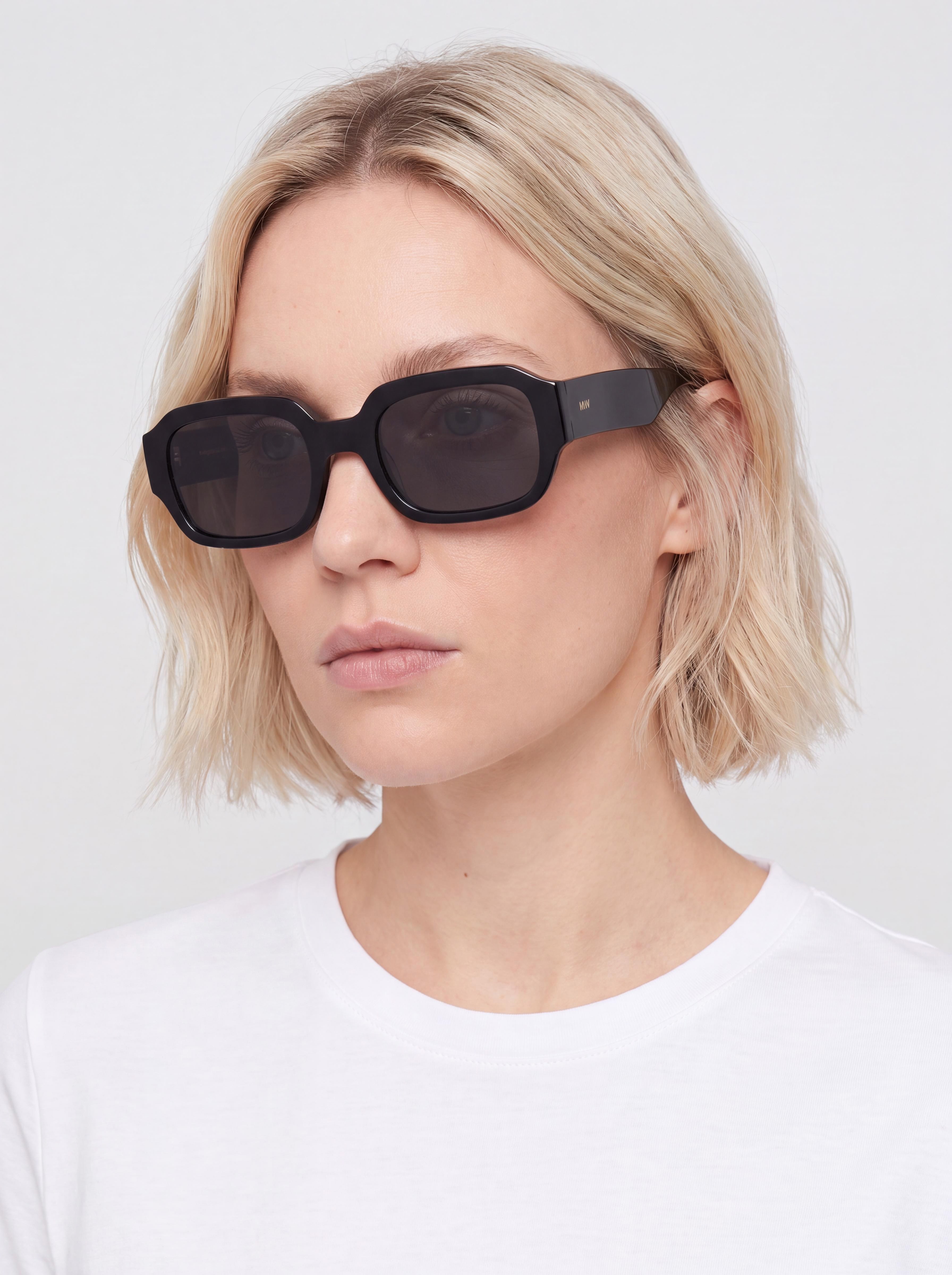 MessyWeekend Sonnenbrille Downey (black/grey)