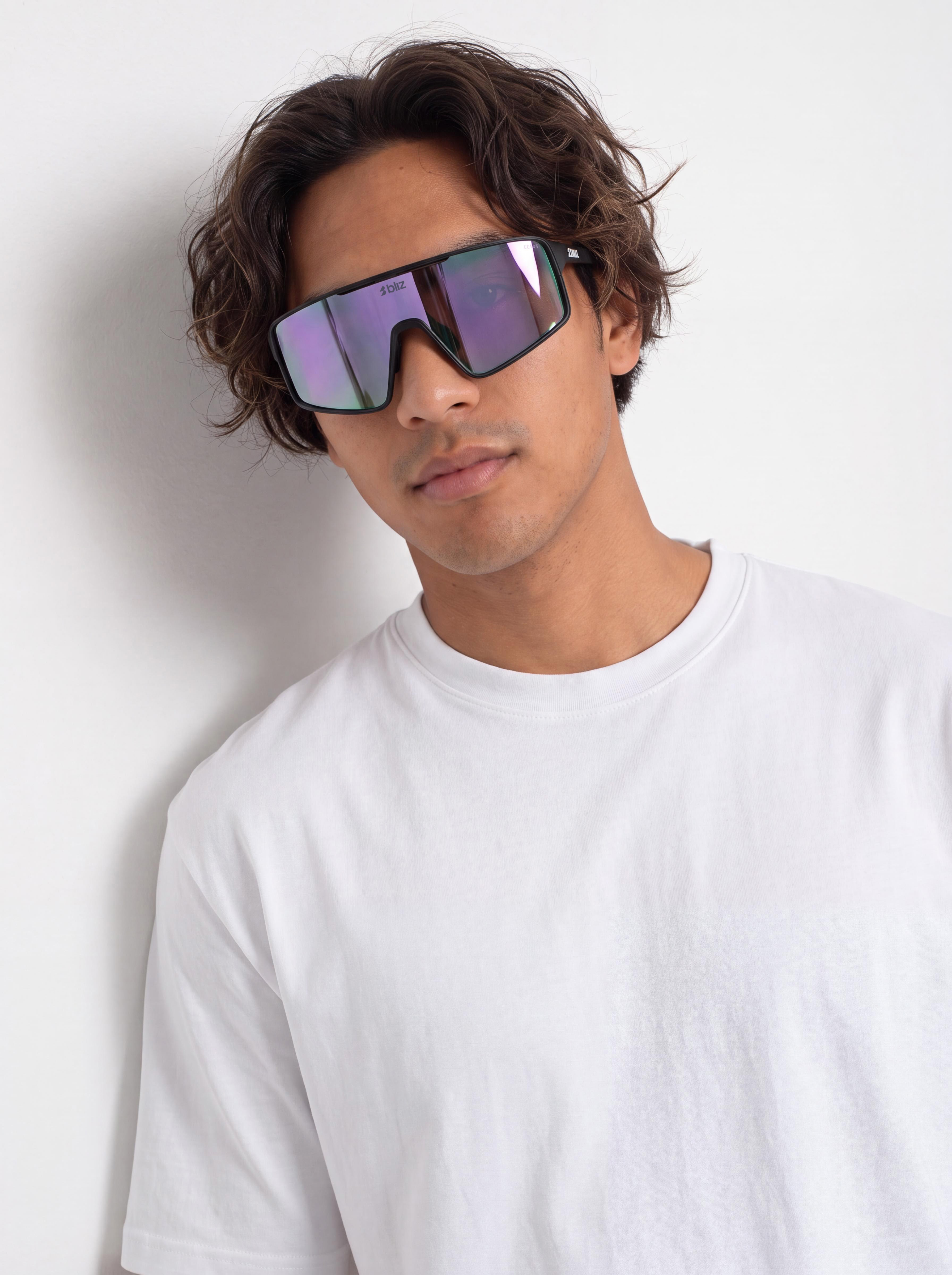 Bliz P001 Sonnenbrille (matt black/nano optics nordic light begonia - violet w blue multi)