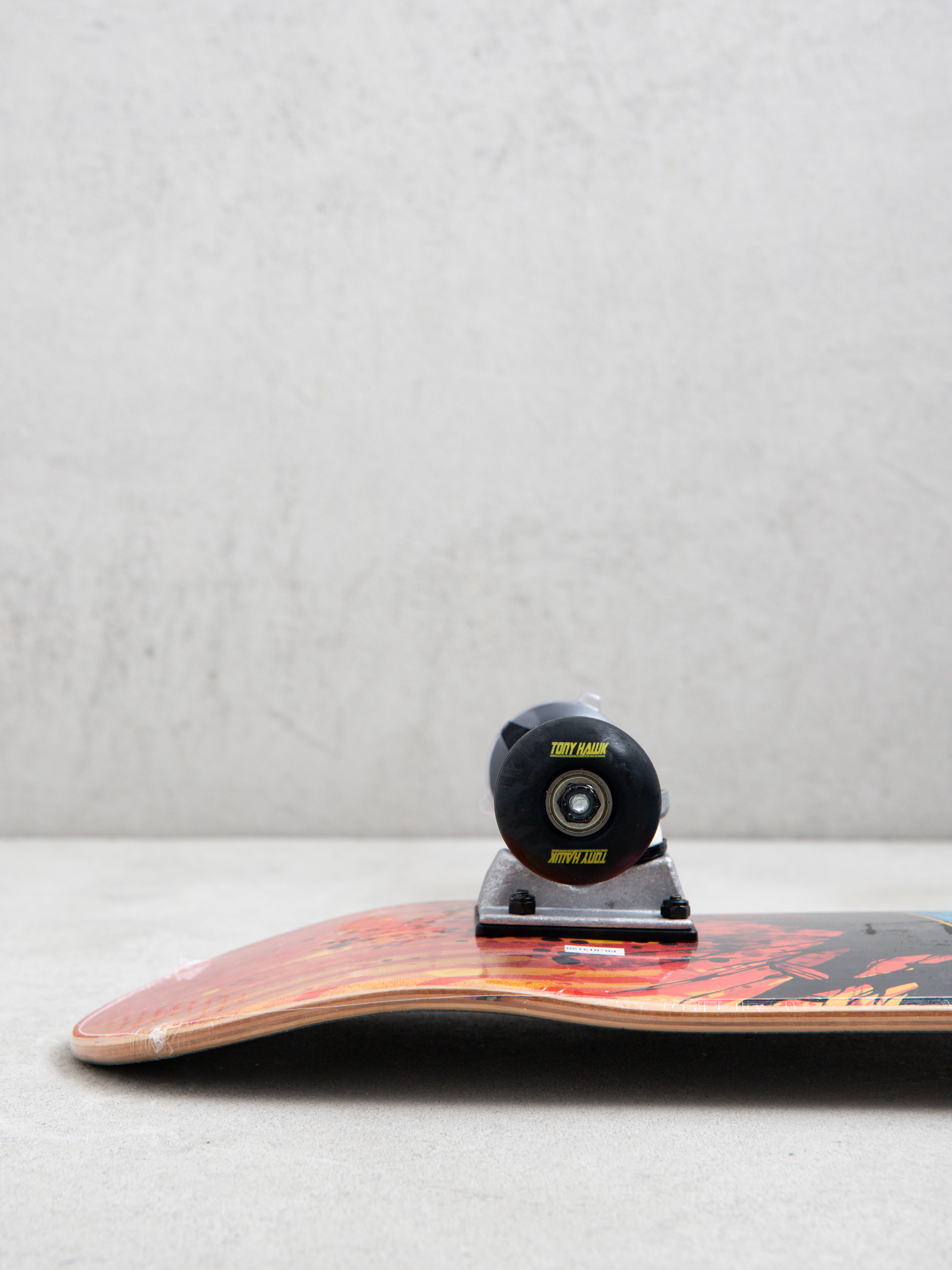 Tony Hawk Shatter Logo Skateboard (orange/blue)