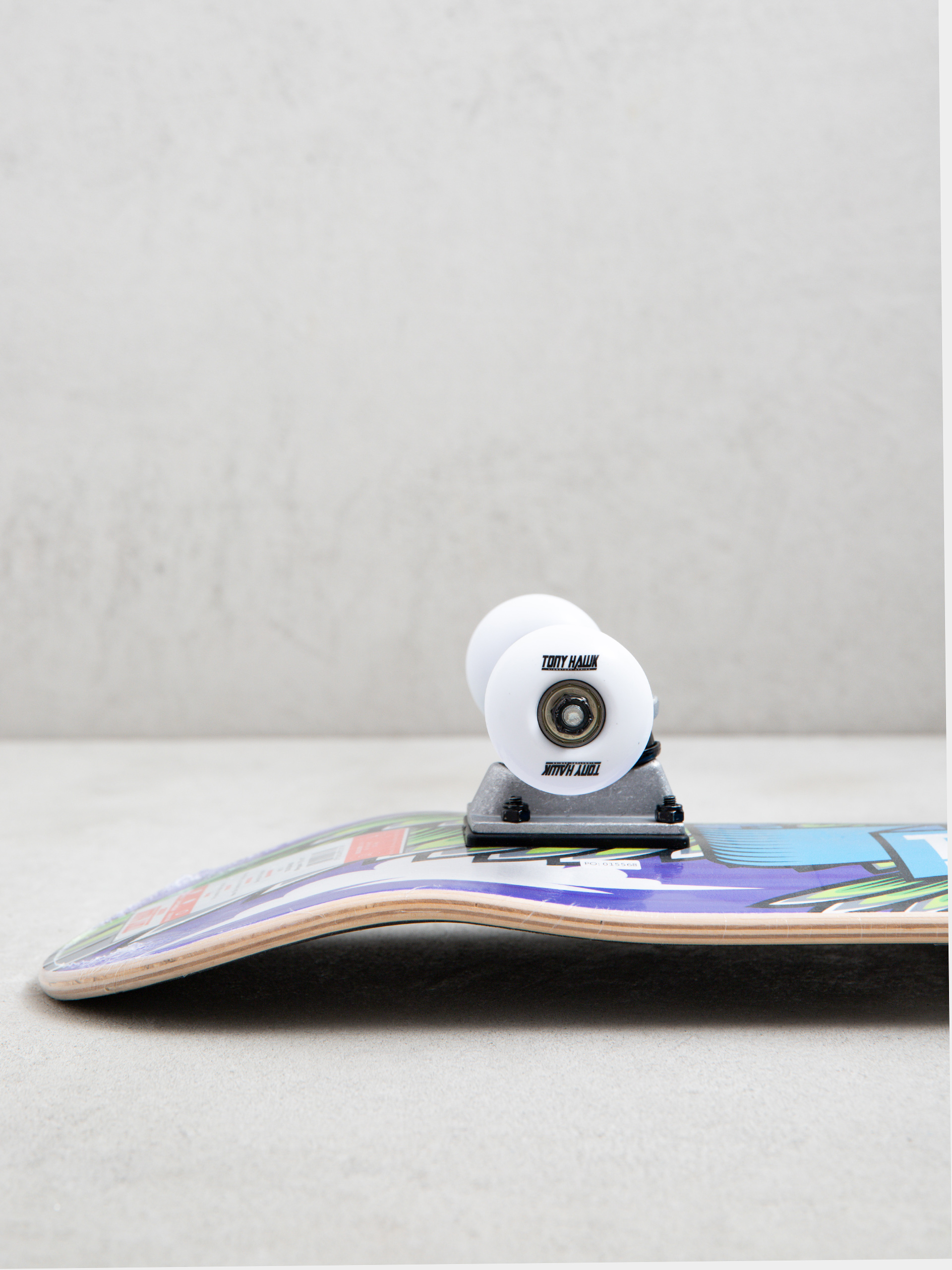 Tony Hawk Wingspan Skateboard (purple)