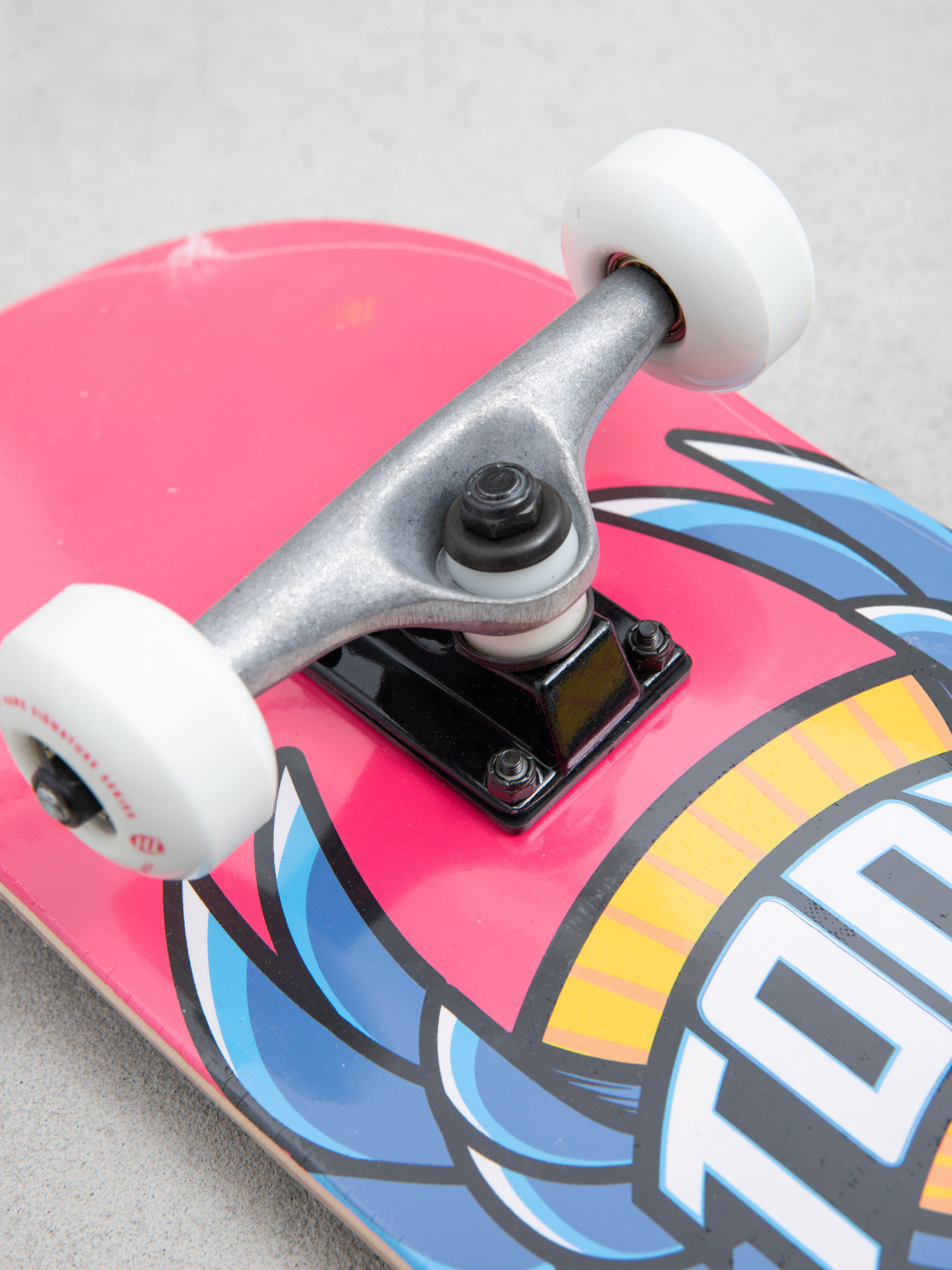 Tony Hawk Eagle Logo Skateboard (pink)