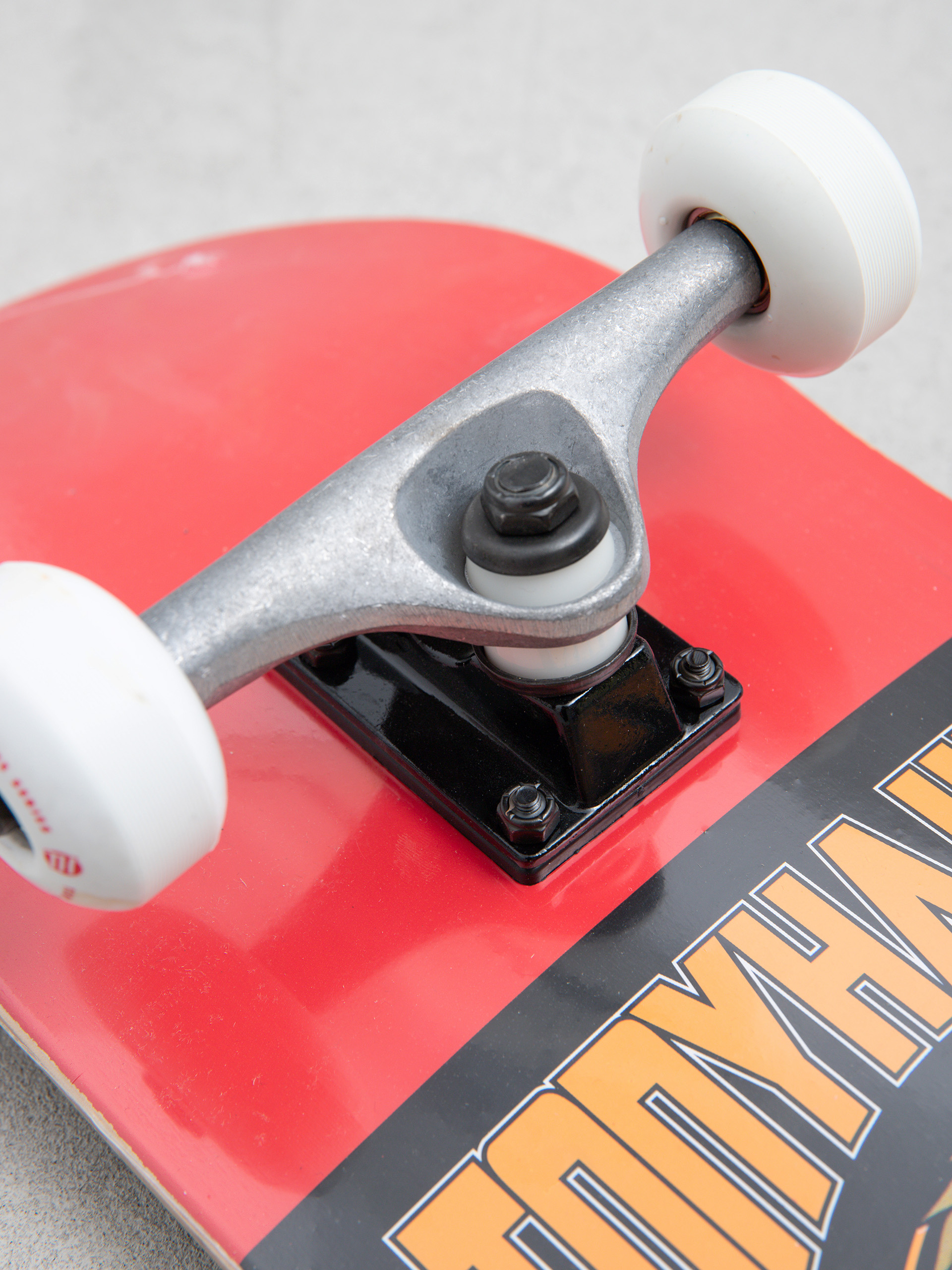 Tony Hawk Bird Logo Skateboard (red)