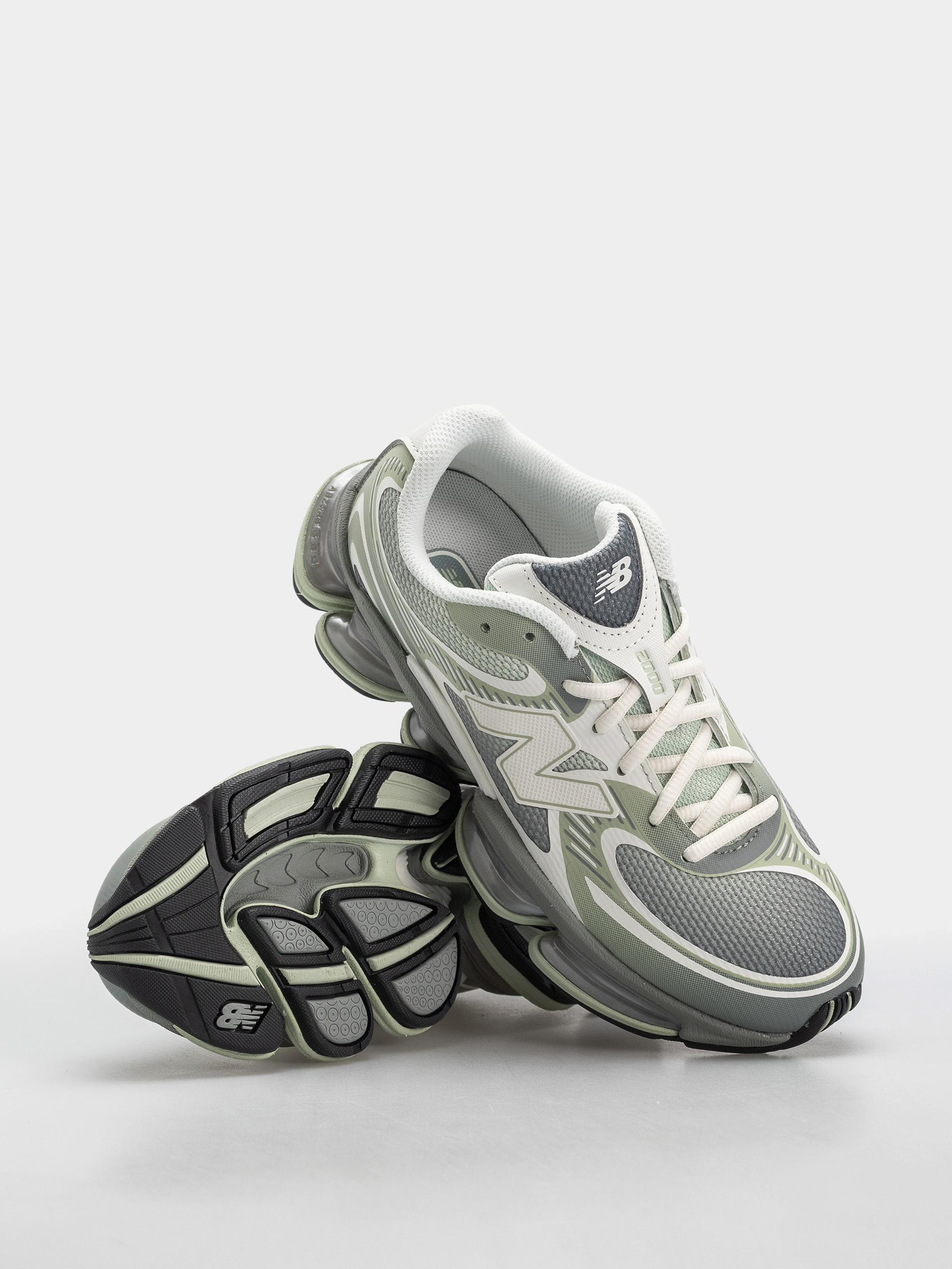 New Balance 2000 Schuhe (silver moss/bayberry/sea salt)