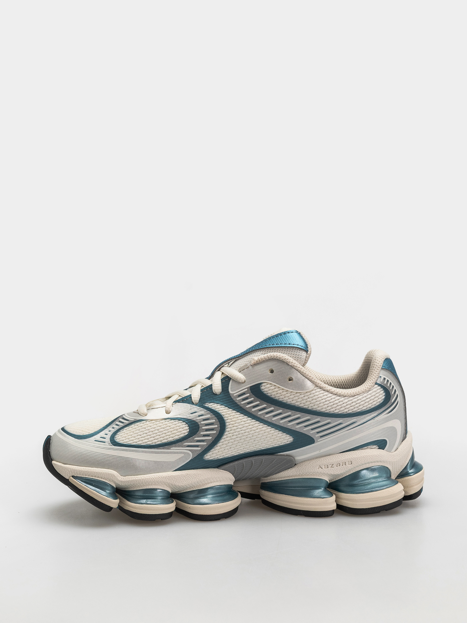 New Balance 2000 Shoes (sea salt/altitude metallic)
