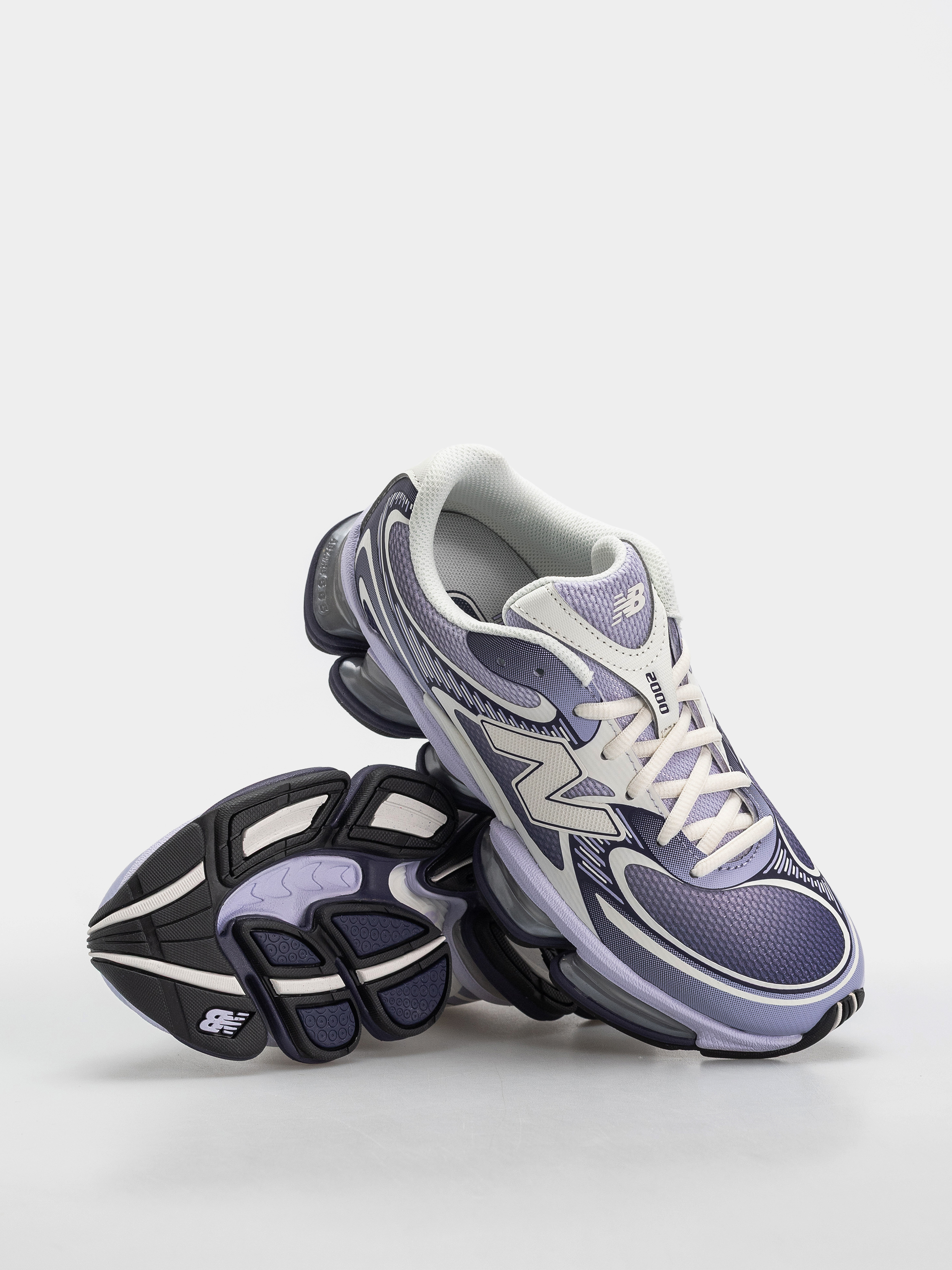 New Balance 2000 Shoes (boysenberry/smoked violet/sea salt)