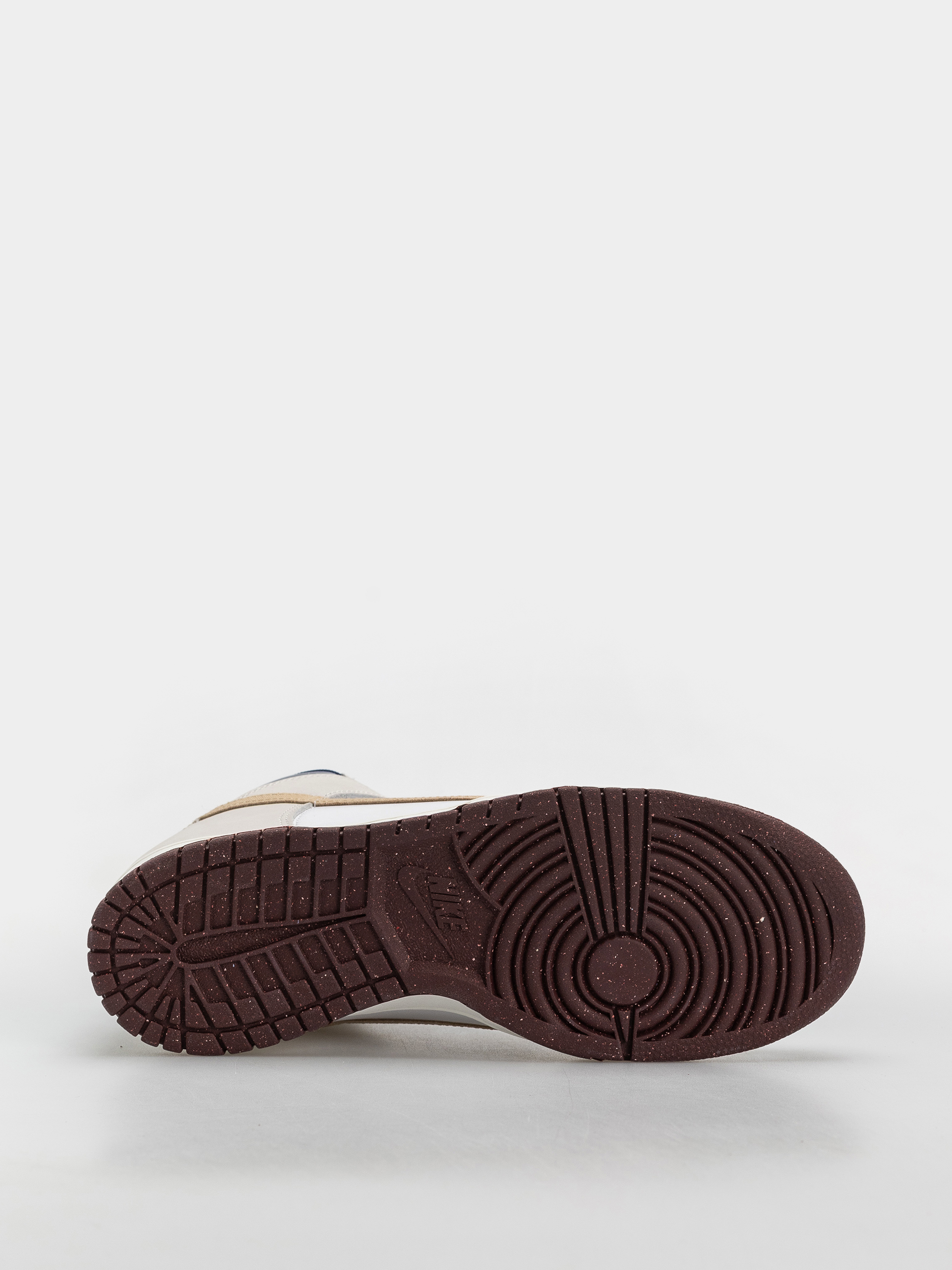 Nike SB Dunk High Pro QS Beyond Shoes (white/ivorysand duneblue void)