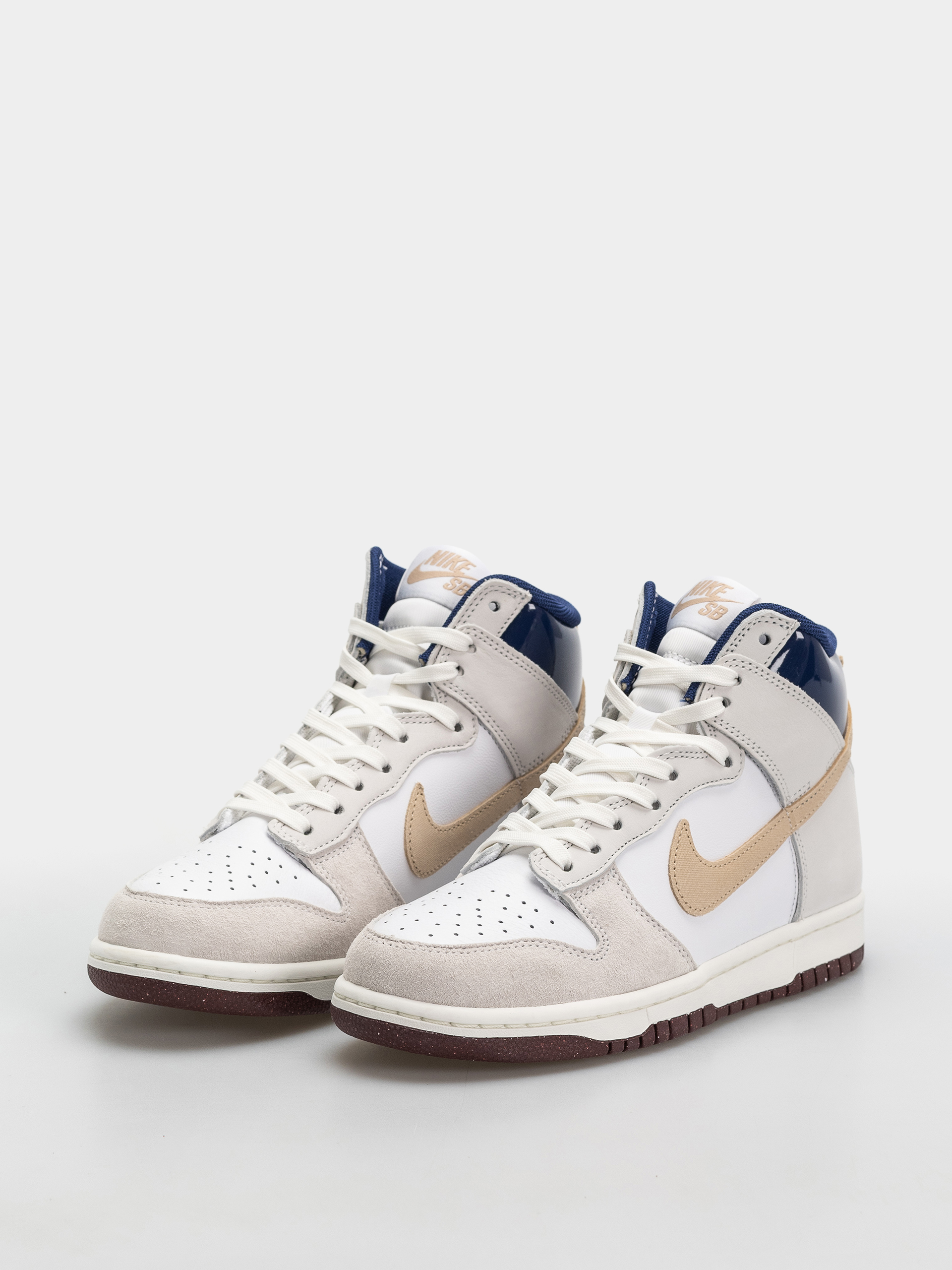 Nike SB Dunk High Pro QS Beyond Shoes (white/ivorysand duneblue void)