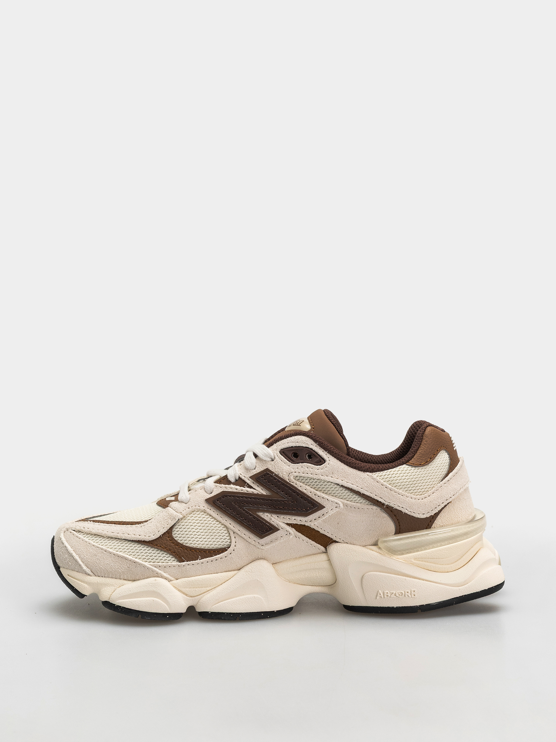 New Balance 9060 Shoes (breakfast tea/angora)