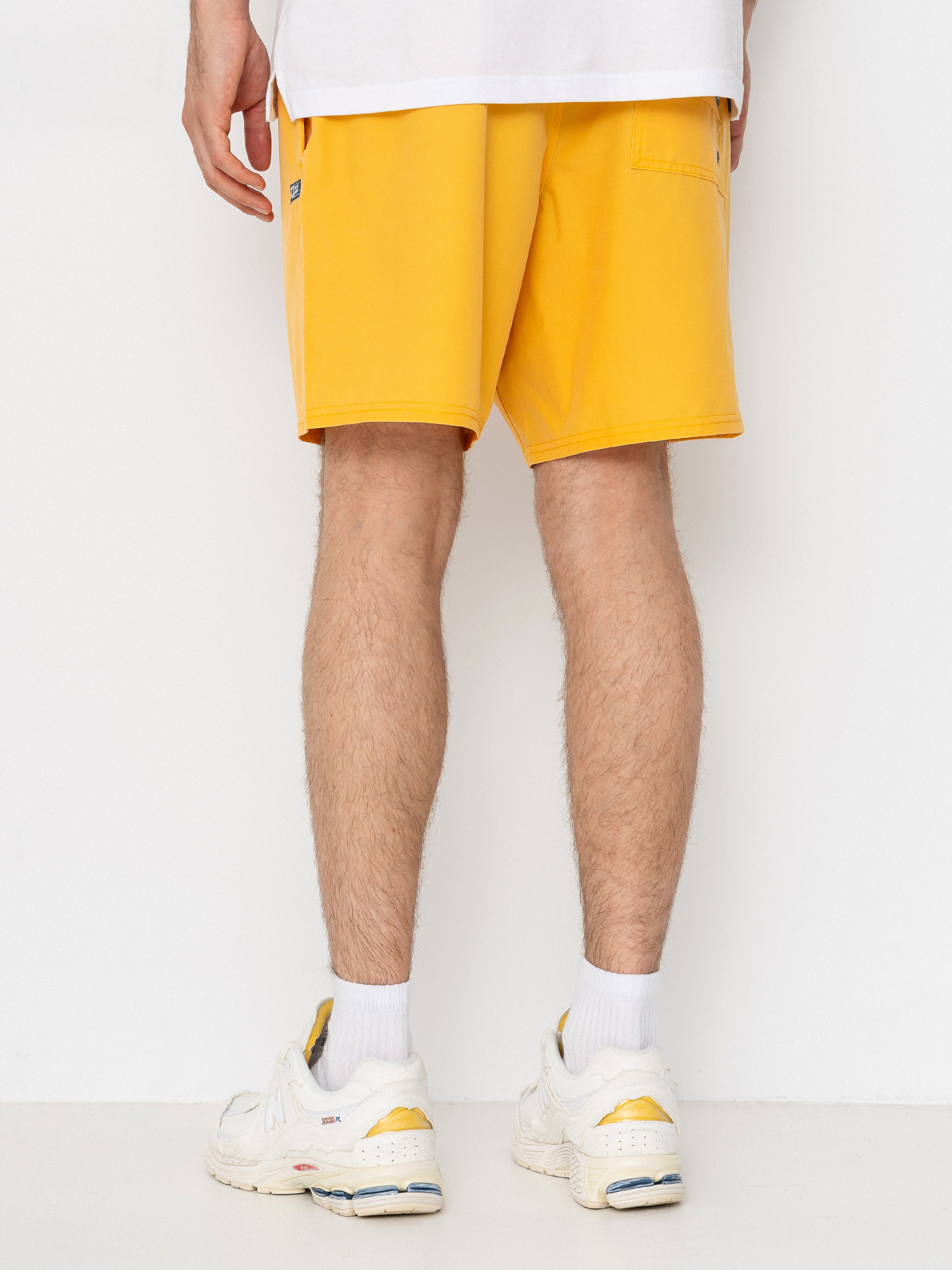 Salty Crew Seadog Volley Boardshorts (mineral yellow)