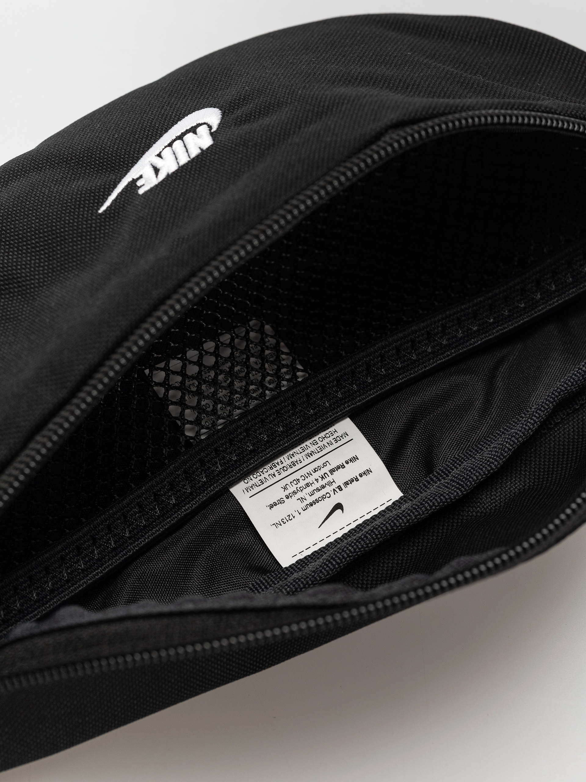 Nike SB Gürteltasche Heritage 2.0 S (black/black/white)