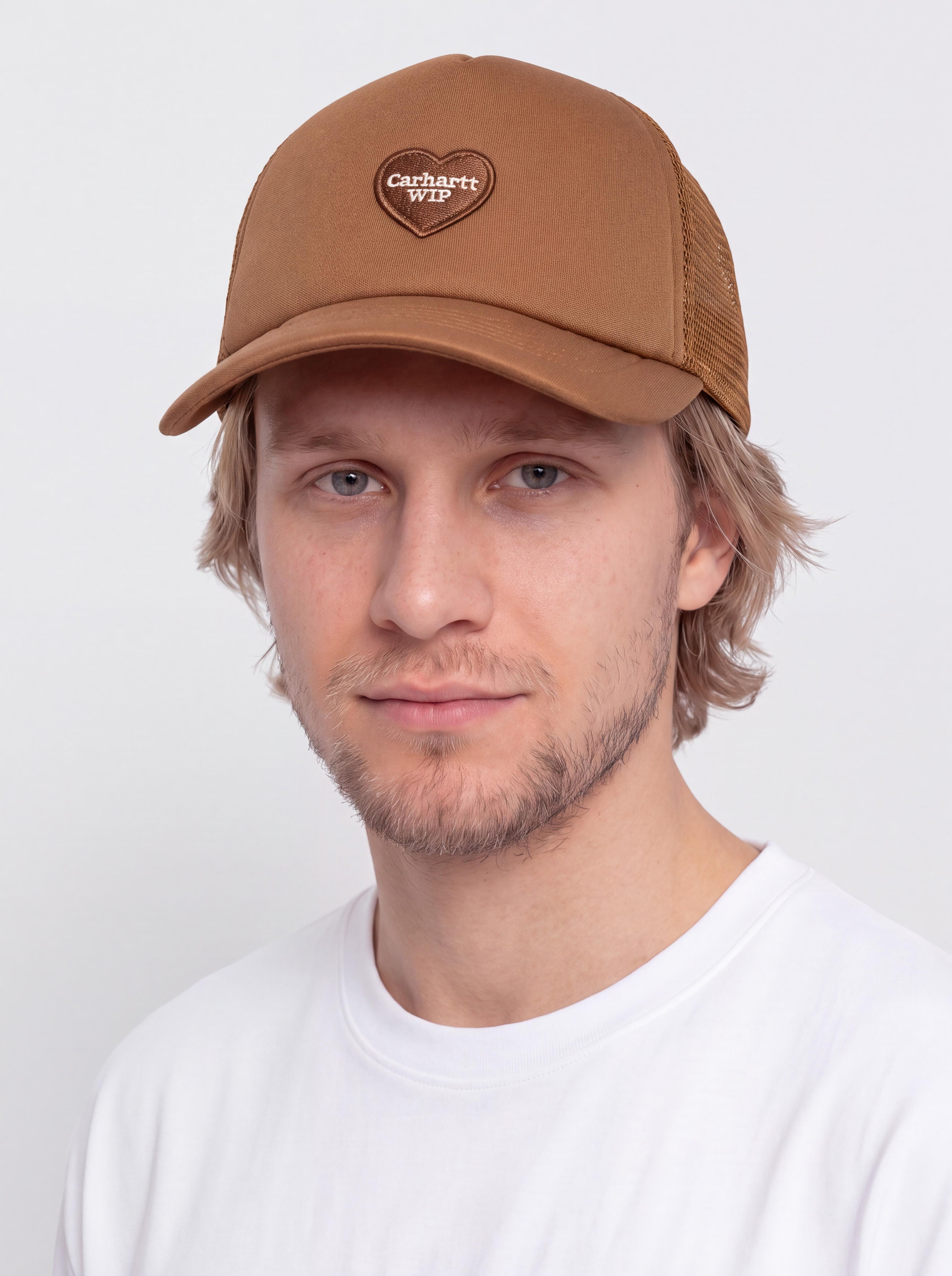 Carhartt WIP Heart Patch Trucker Cap (hamilton brown)