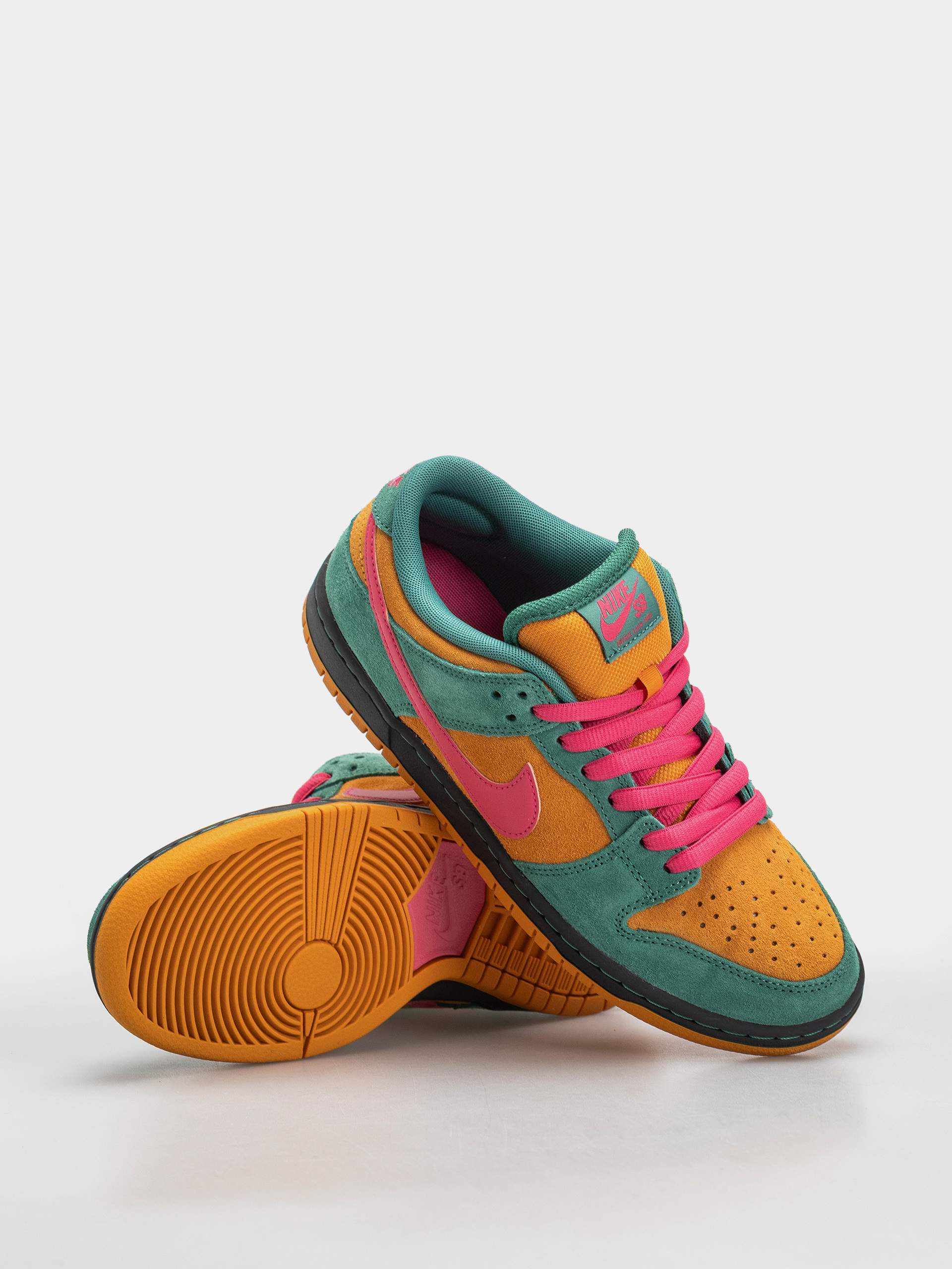 Nike SB Shoes Dunk Low Pro (green noise/watermelon light curry)