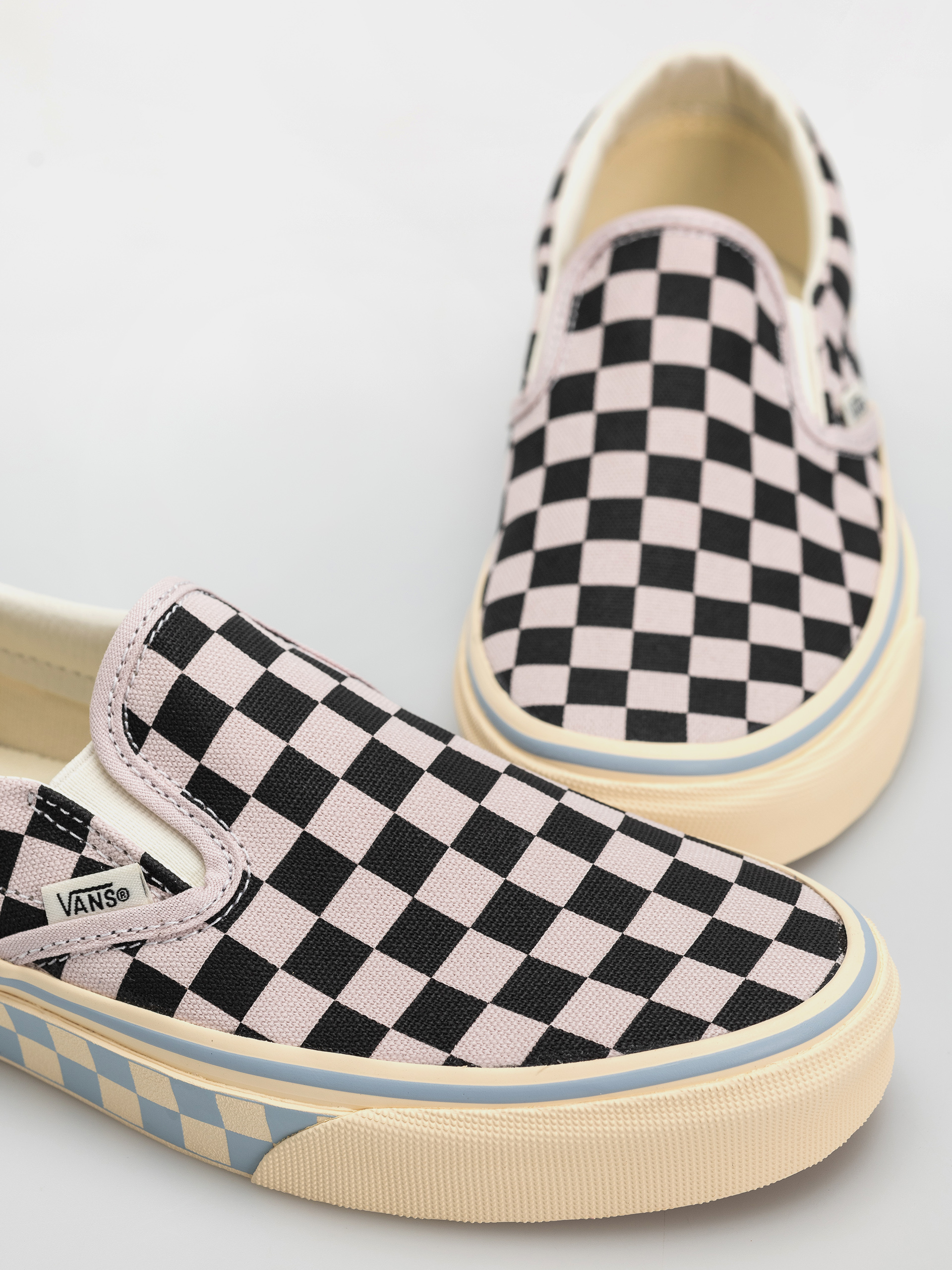 Vans Shoes Classic Slip On (pale petal pink)