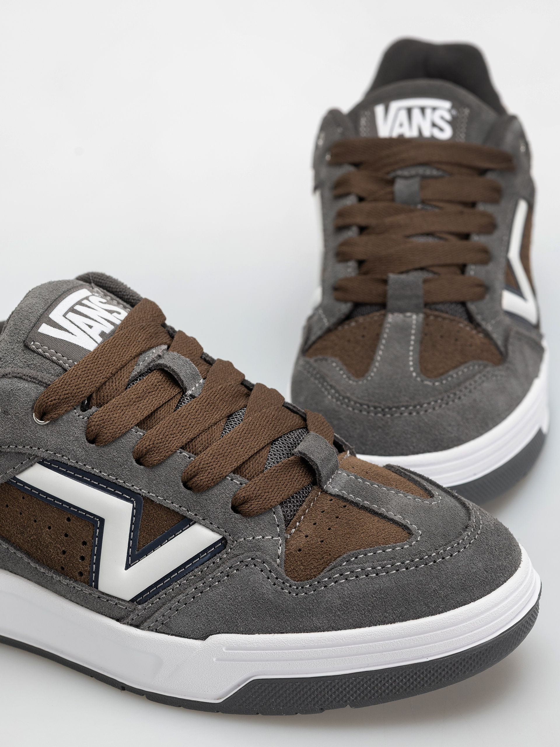 Vans Upland Schuhe (brown/brown)