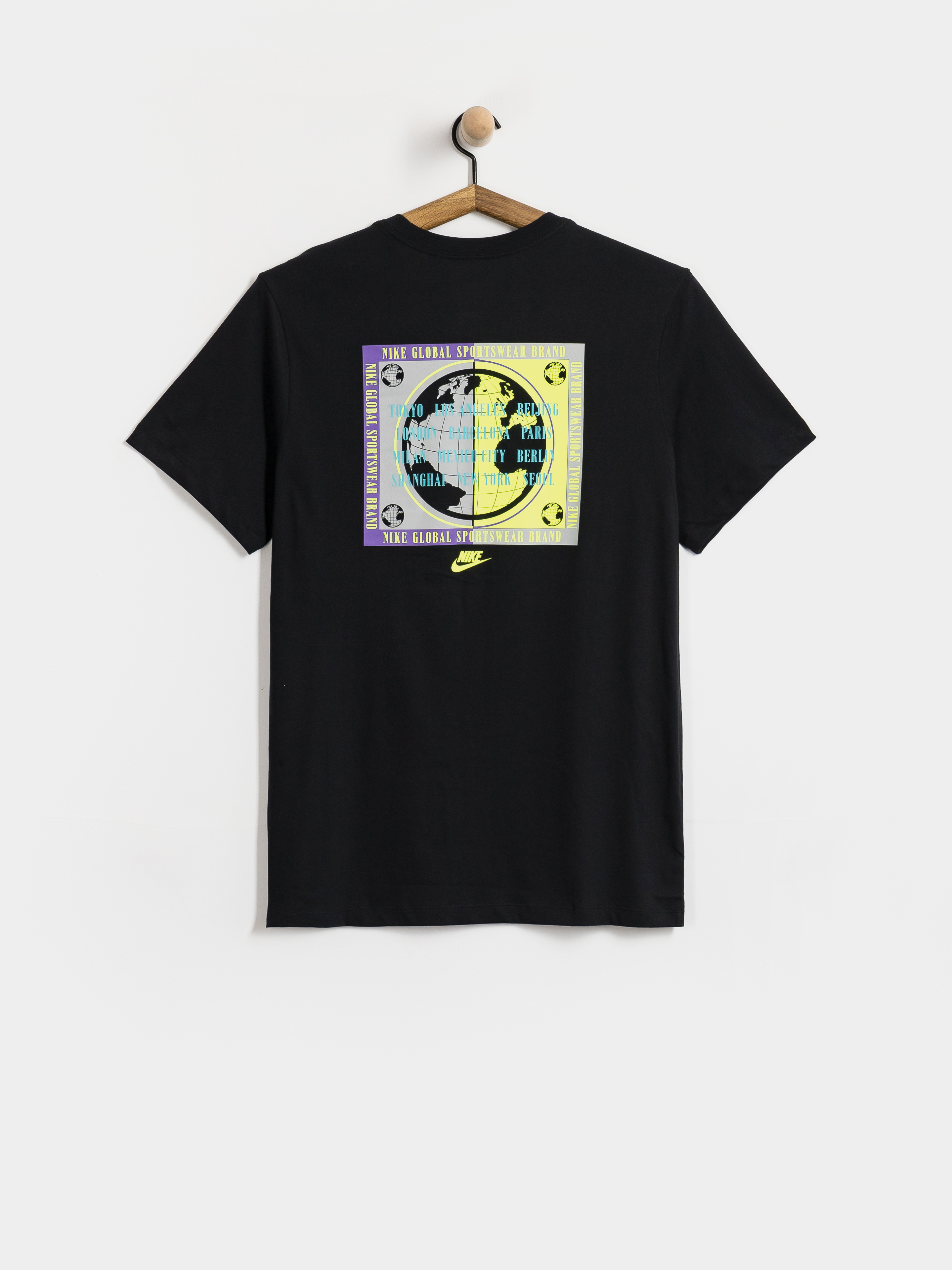 Nike SB World T-Shirt (black)