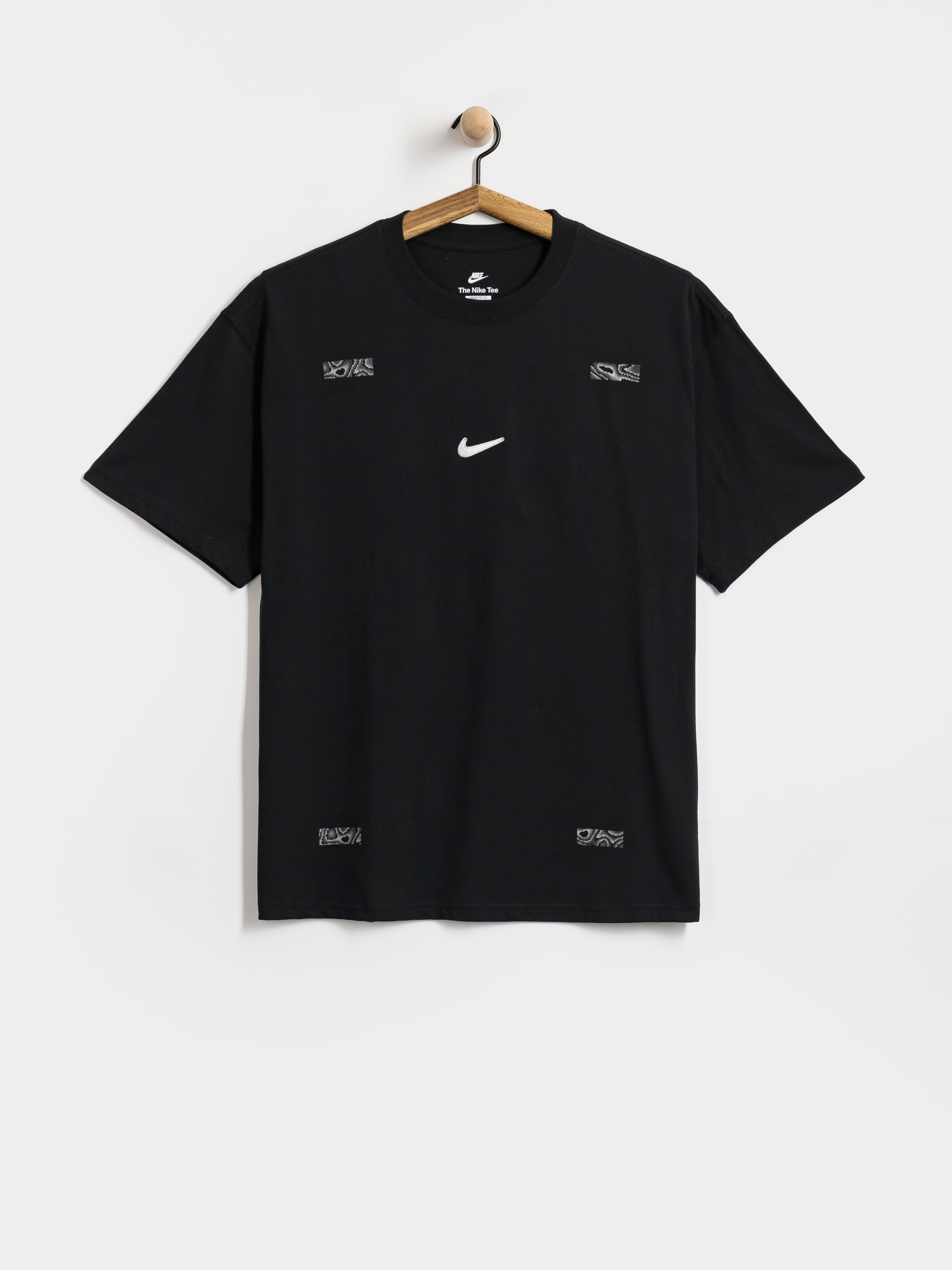 Nike SB Front Swoosh T-Shirt (black)
