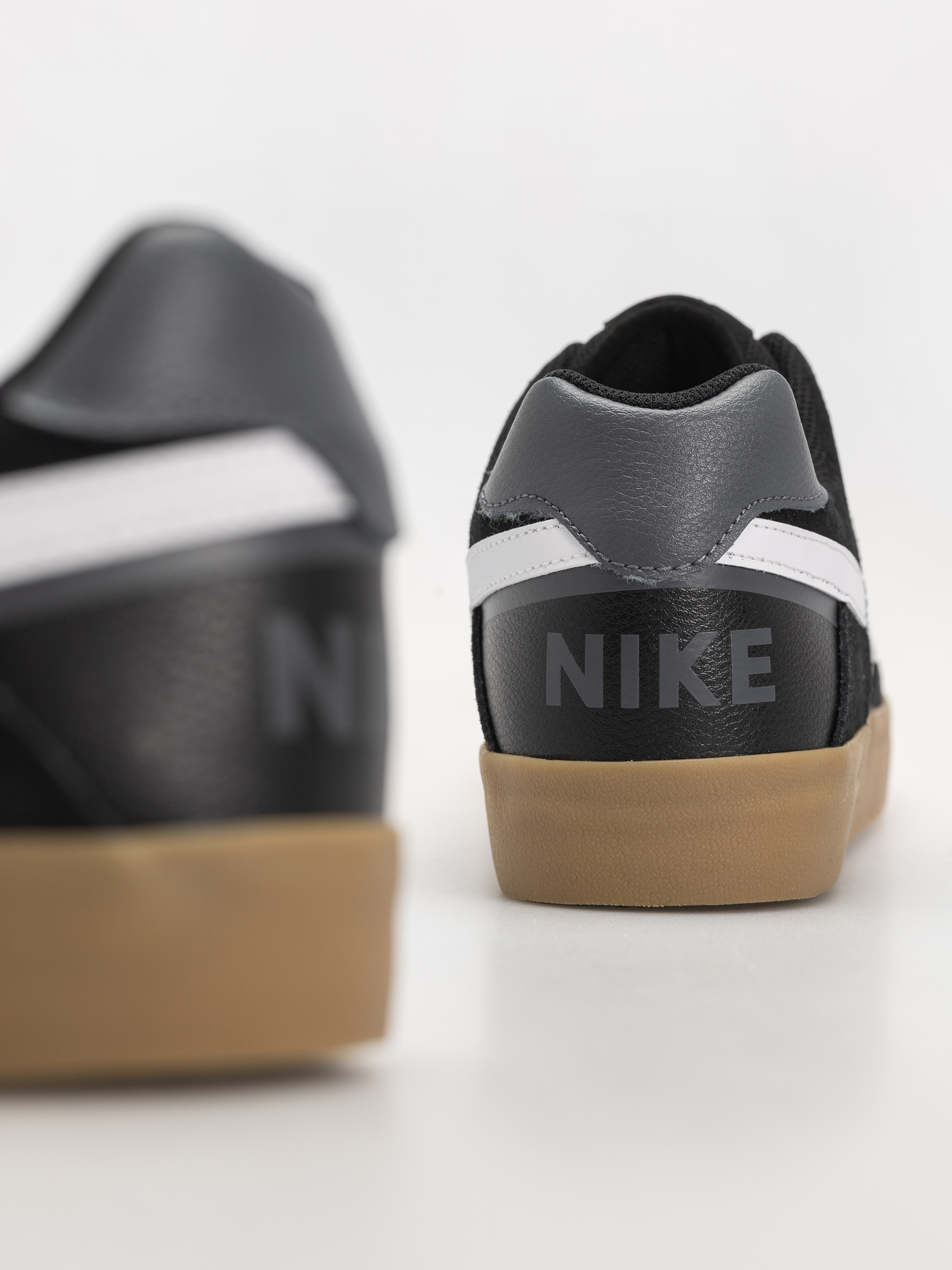 Nike SB Sb Delta Force Vulc Shoes (black/white gum light brown dark grey)