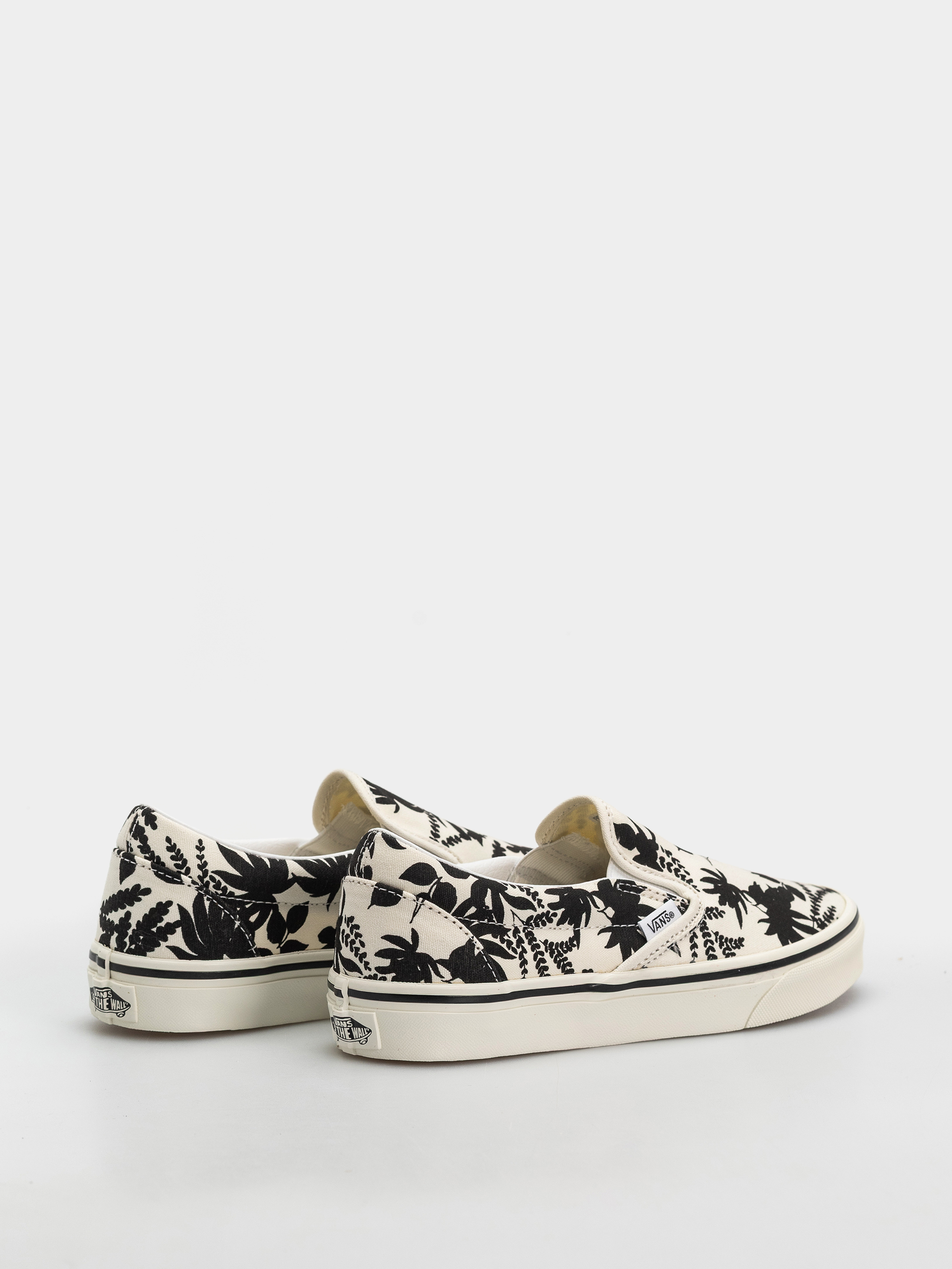 Vans Classic Slip On Shoes (black)