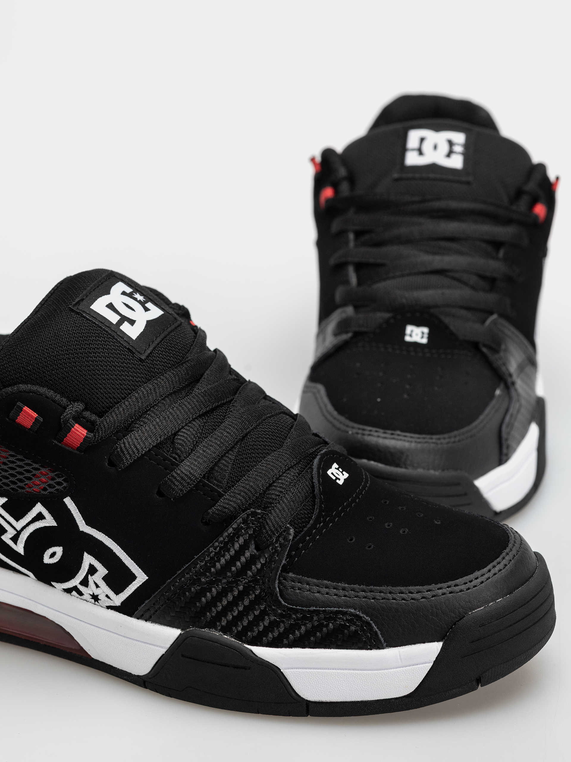 DC Versatile Shoes (black/white/athletic red)
