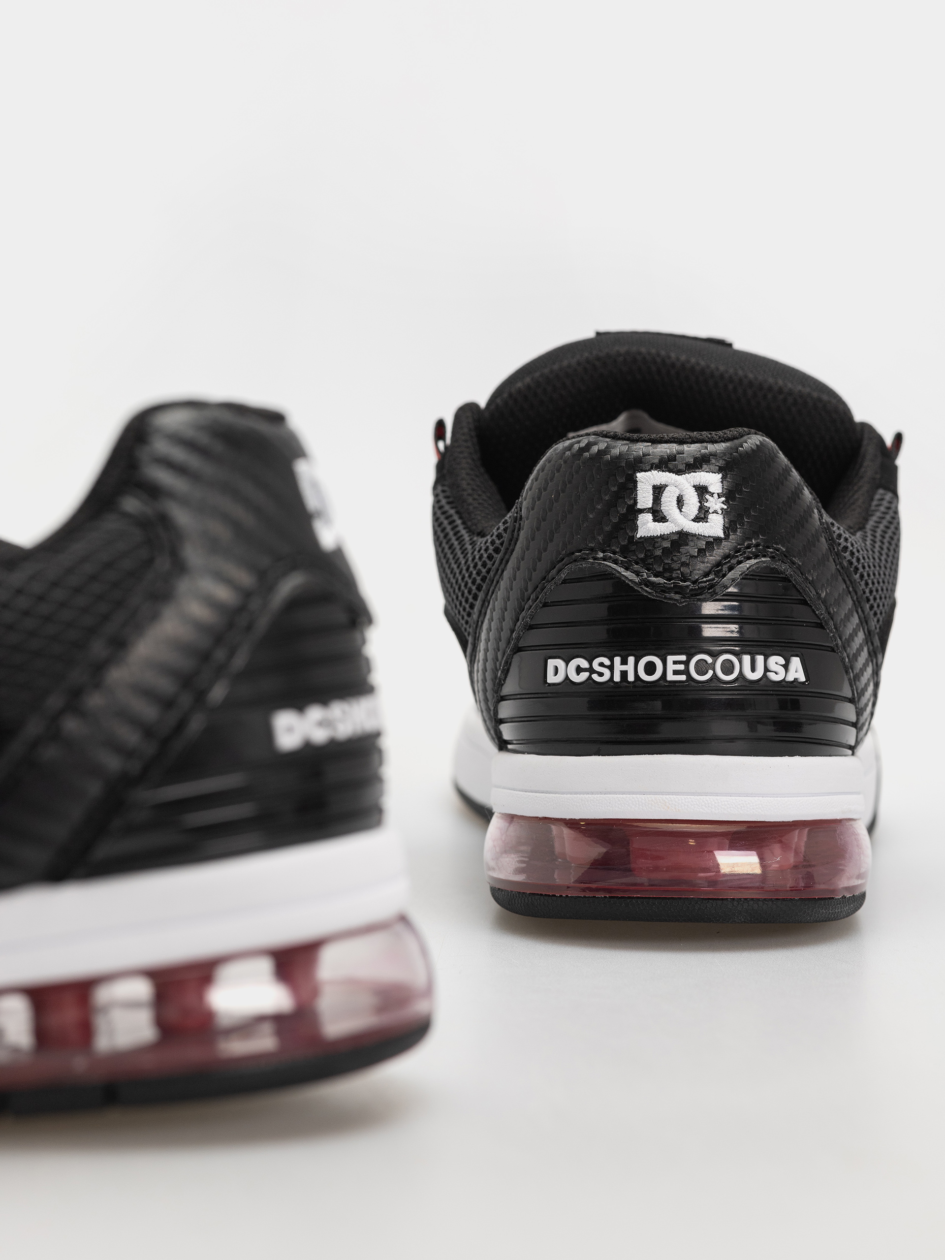 DC Versatile Shoes (black/white/athletic red)
