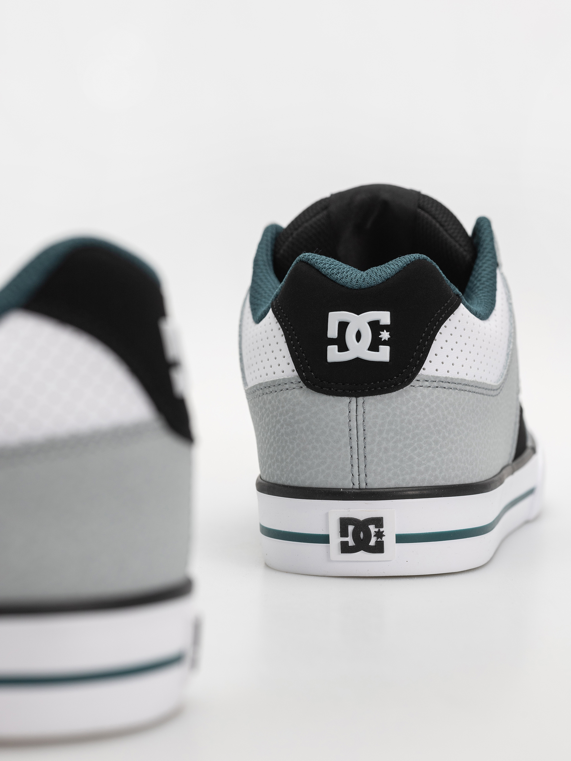 DC Pure Shoes (new teal/white)