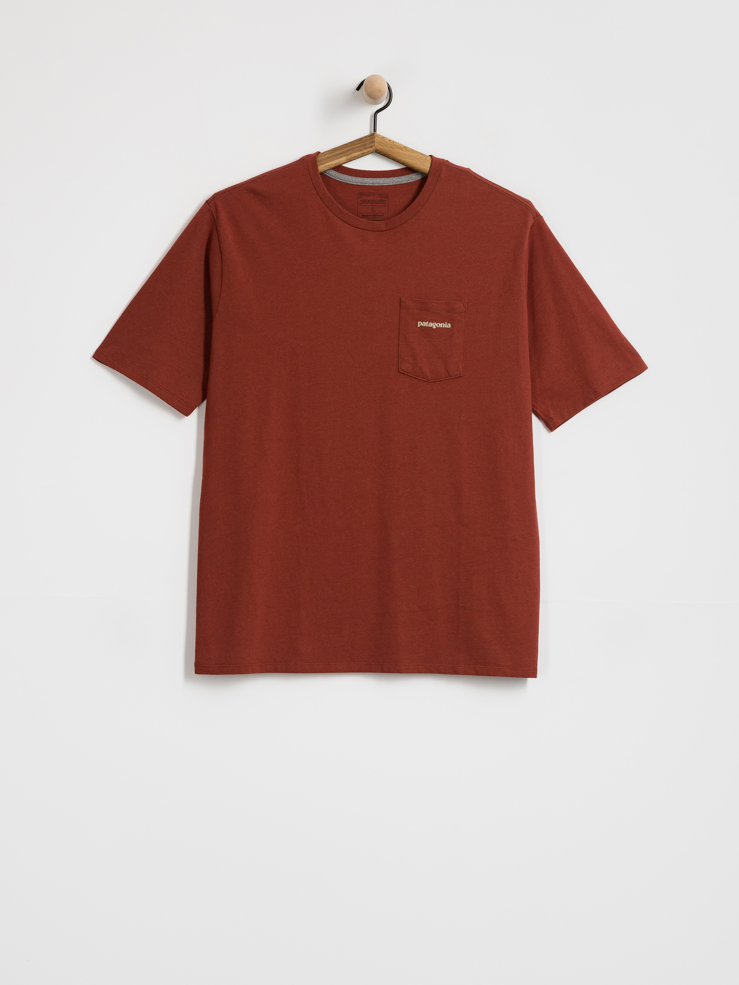 Patagonia Boardshort Logo Pocket Responsibili T-Shirt (rusty red)