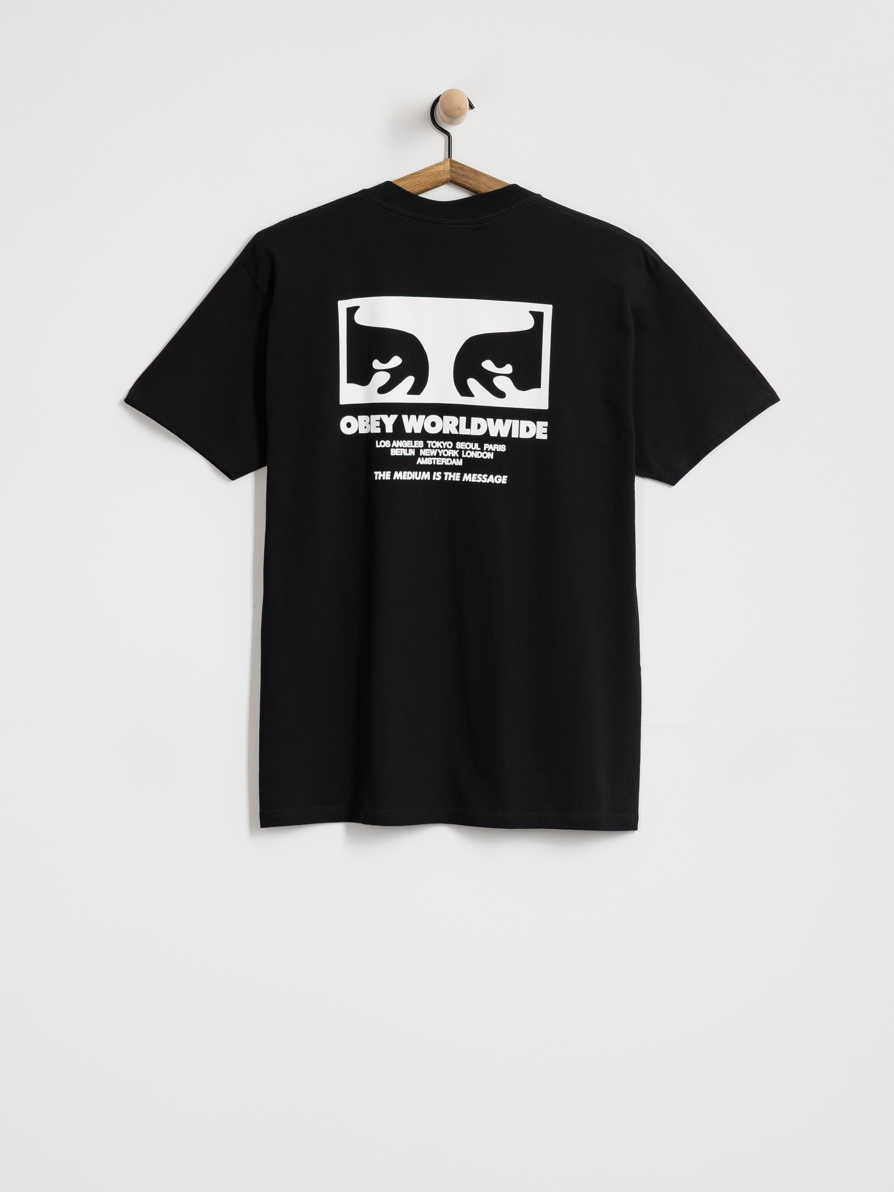 OBEY The Medium Is The Message T-Shirt (black)