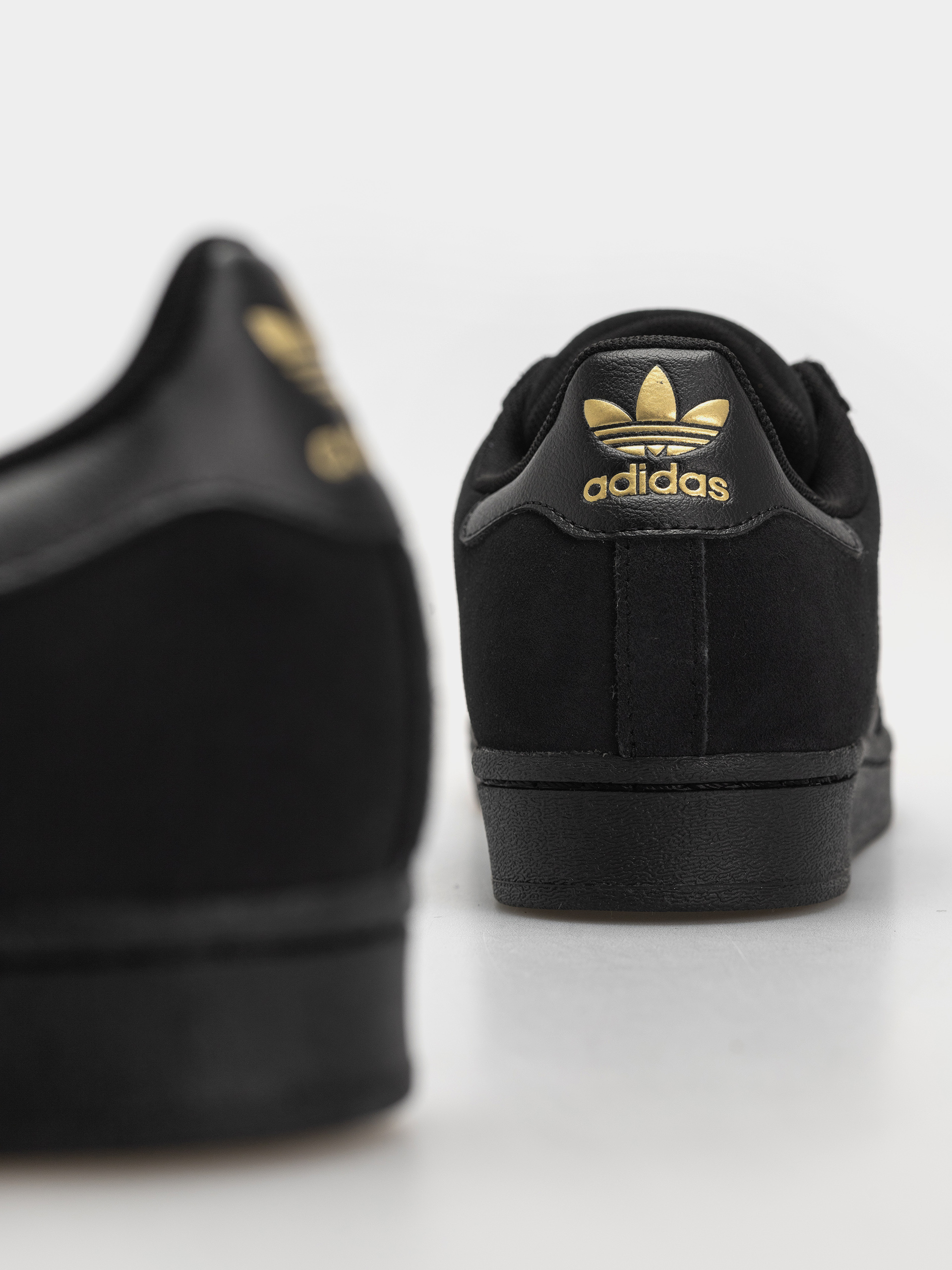 adidas Superstar Adv Shoes (cblack/cblack/goldmt)