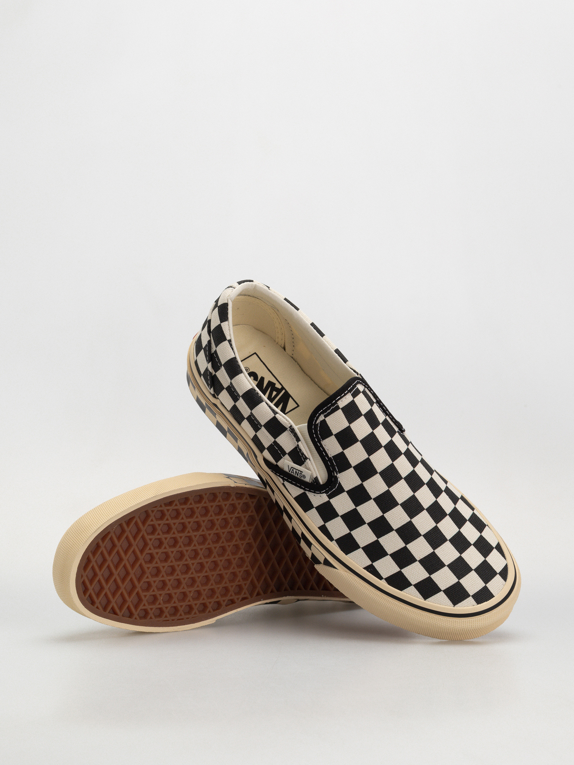 Vans Classic Slip On Shoes (black/marshmllw)