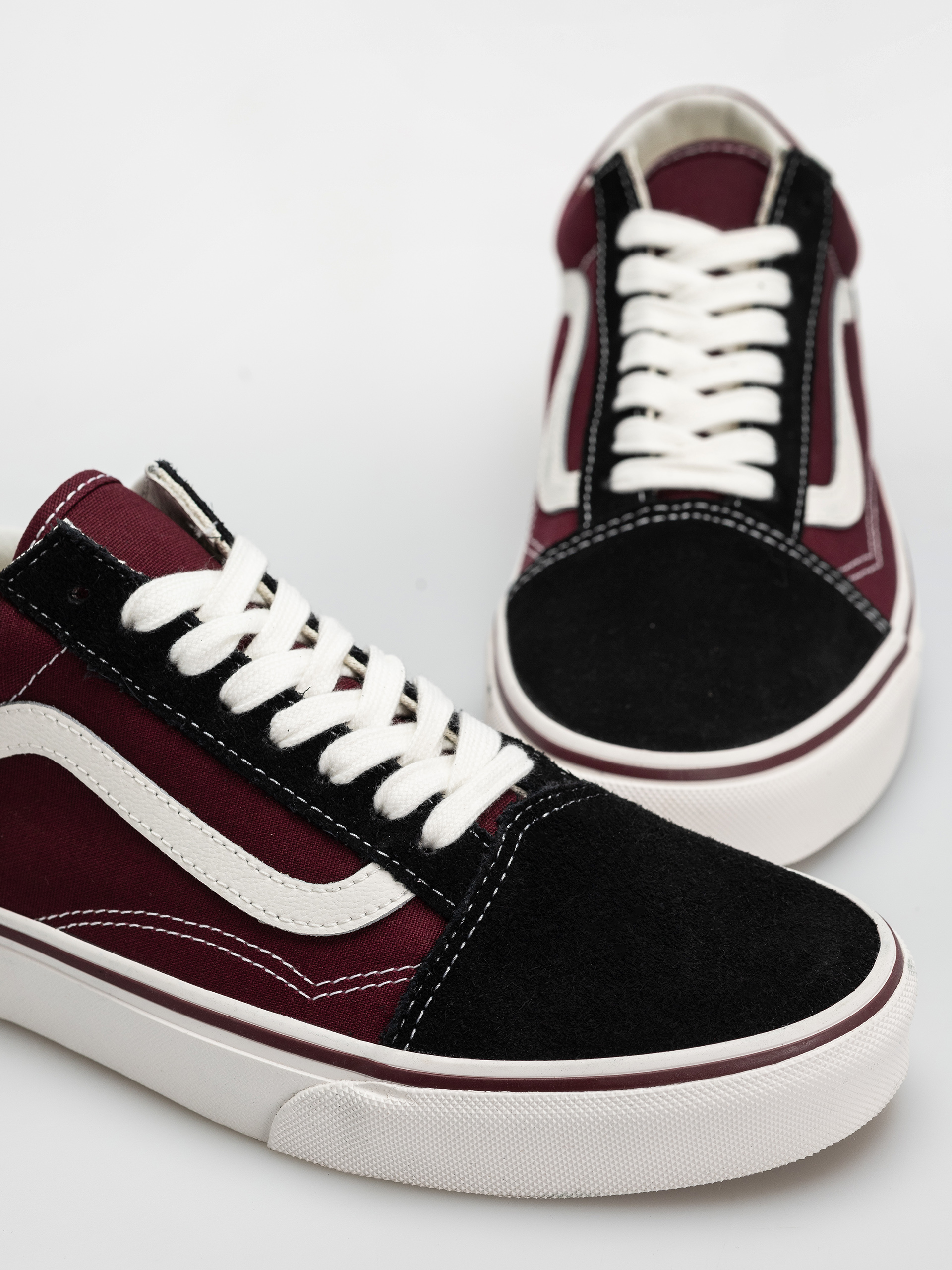 Vans Old Skool Shoes (port/black)