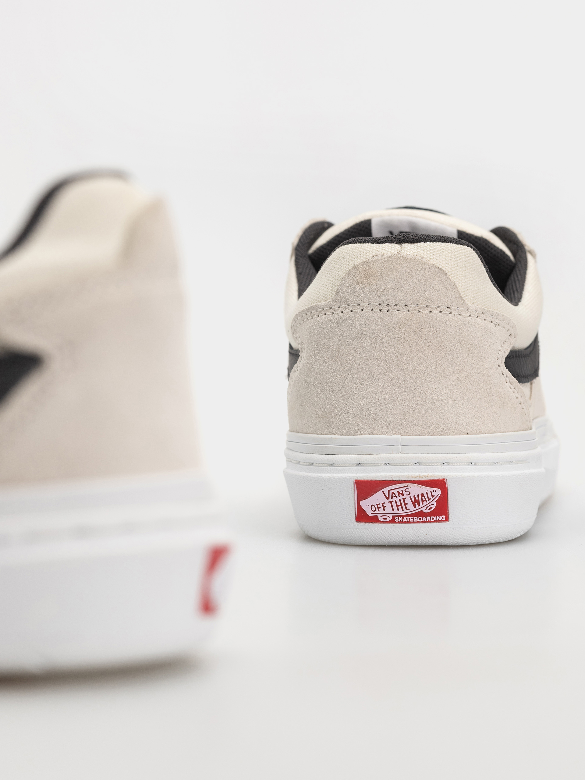 Vans Skate Kyle Walker Wafflecup Shoes (white/gunmetal)