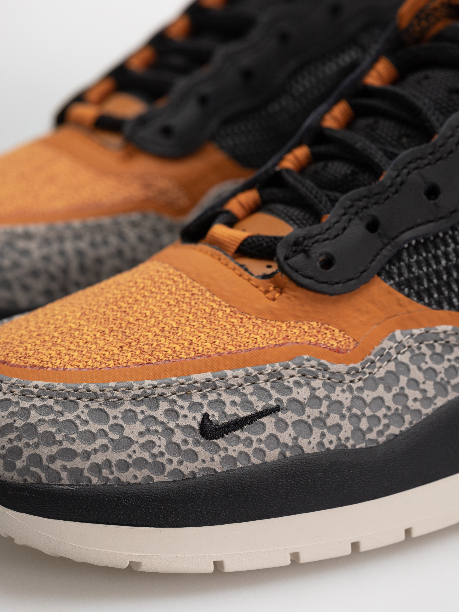 Nike SB PS8 Shoes (cobblestone/black monarch lt orewood brn)