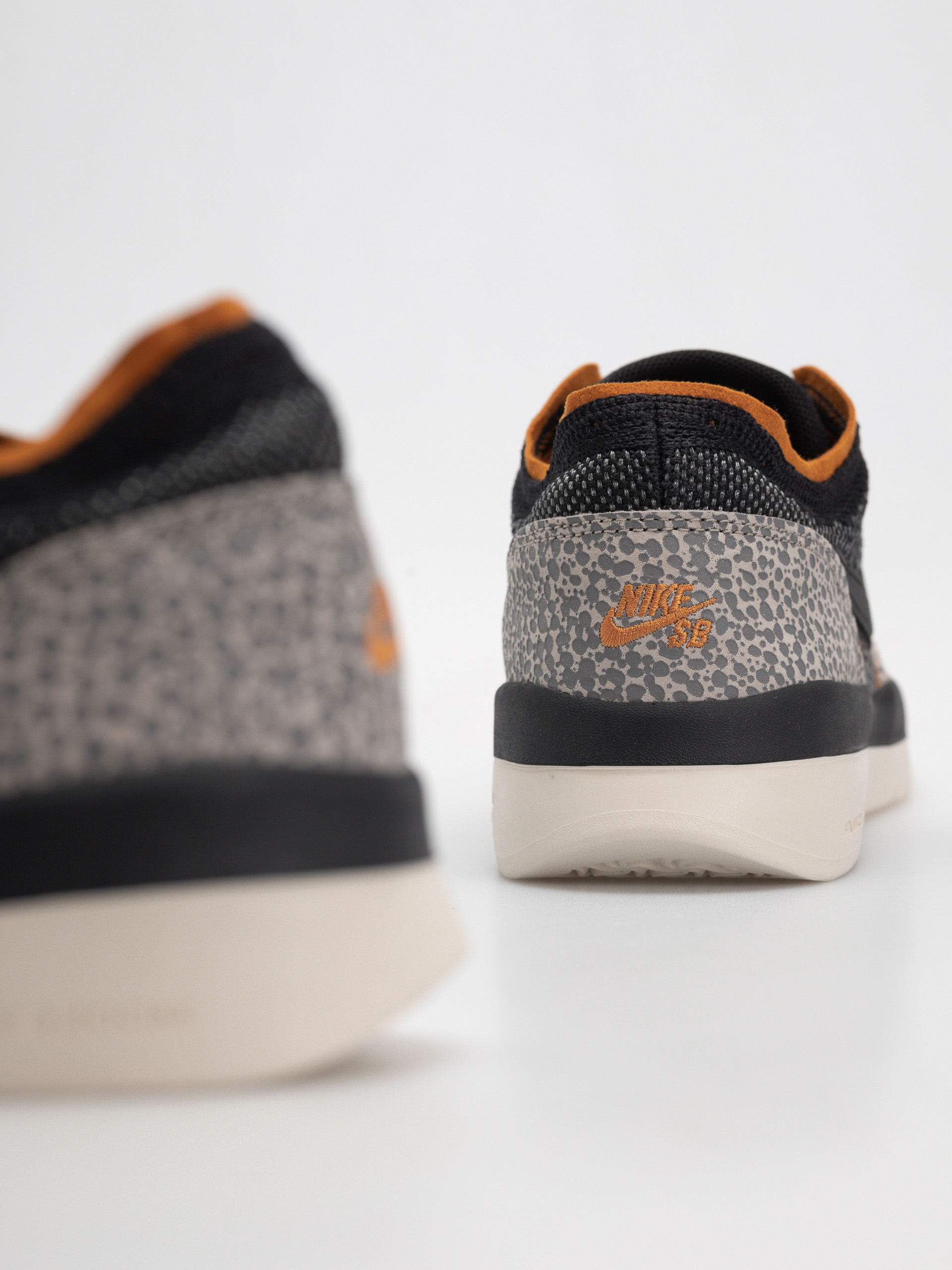 Nike SB PS8 Schuhe (cobblestone/black monarch lt orewood brn)