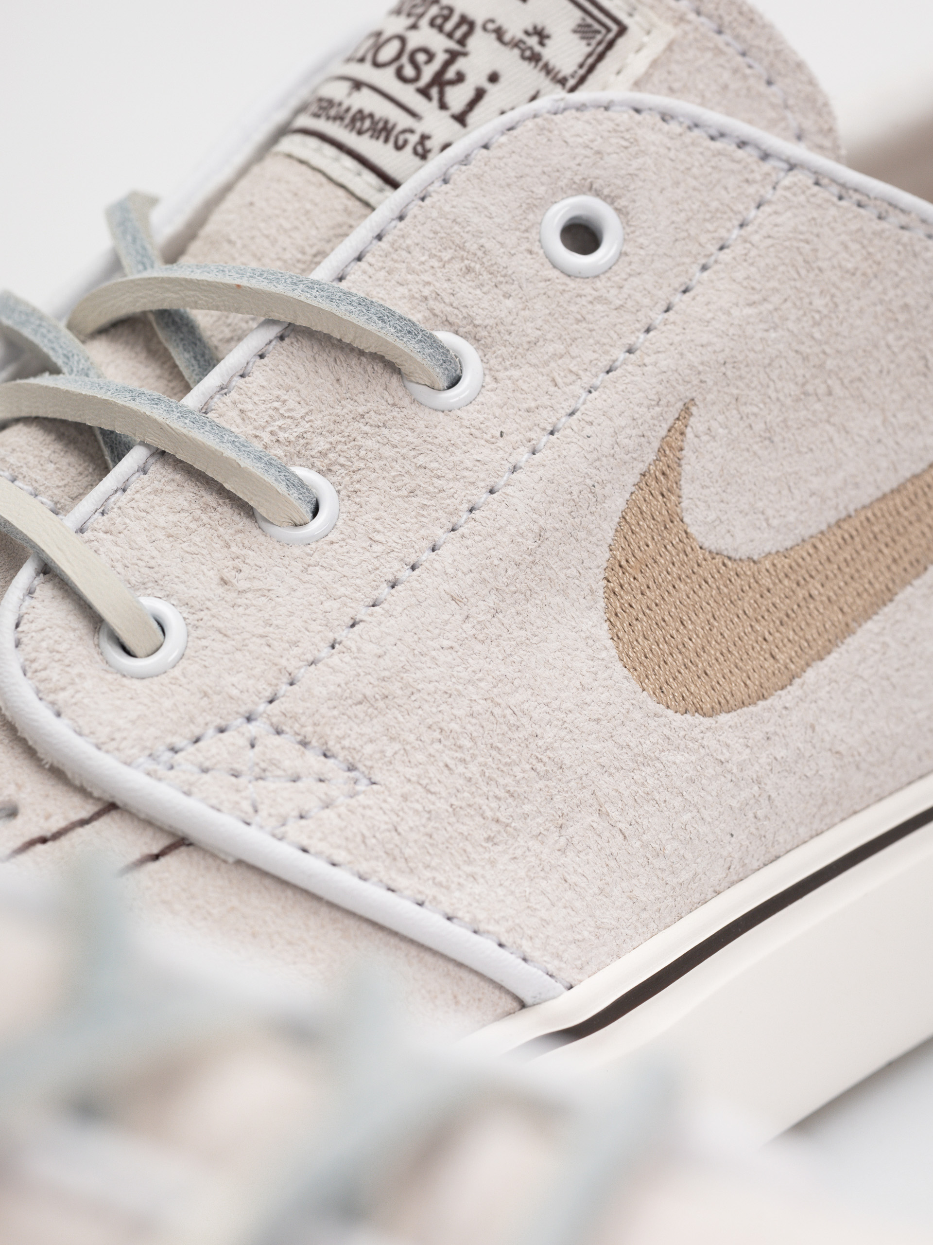 Nike SB Zoom Janoski Og+ Shoes (white/linen sail lt chocolate)