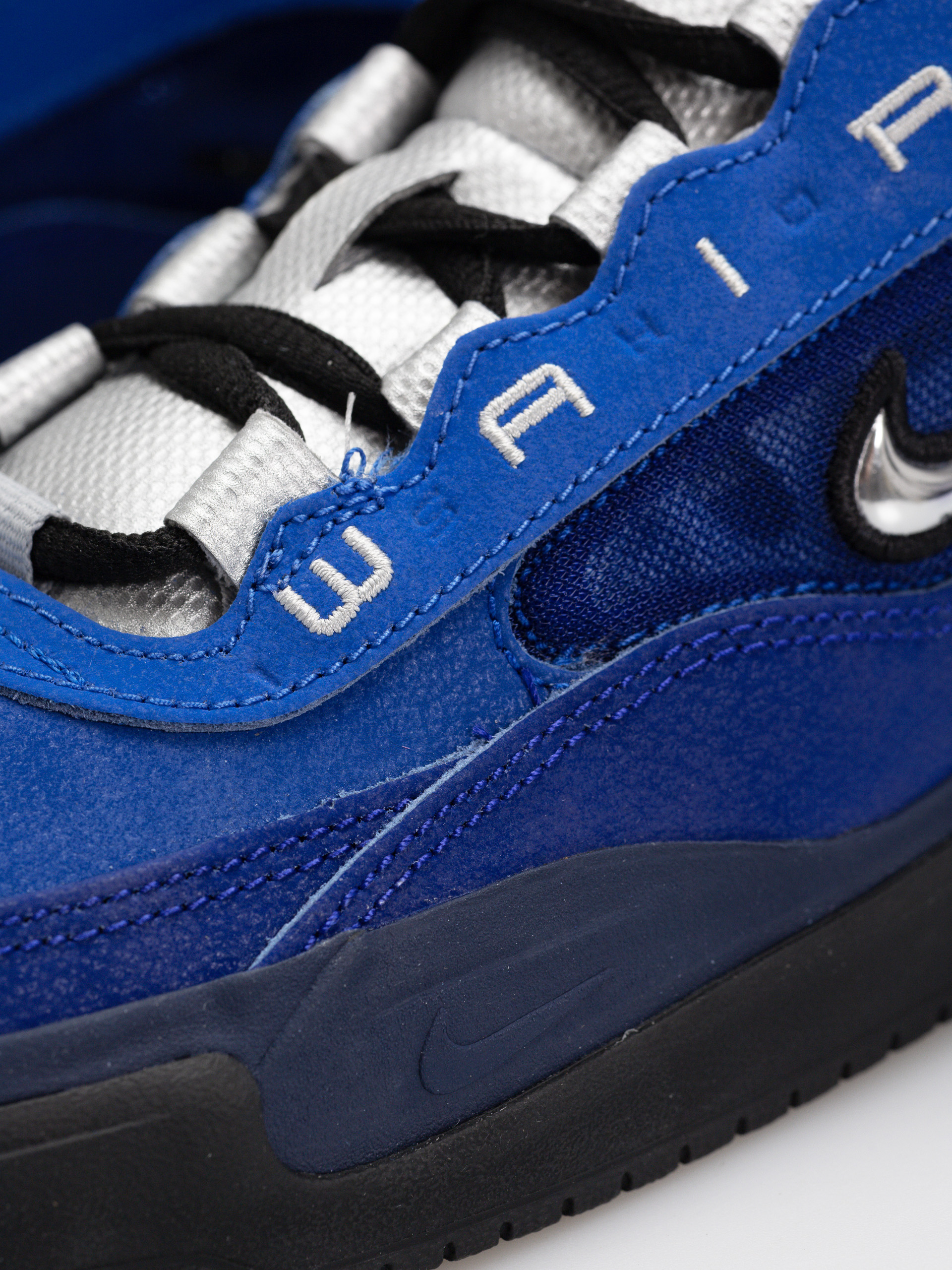 Nike SB Air Max Ishod Shoes (blue void/metallic silver radiant blue)